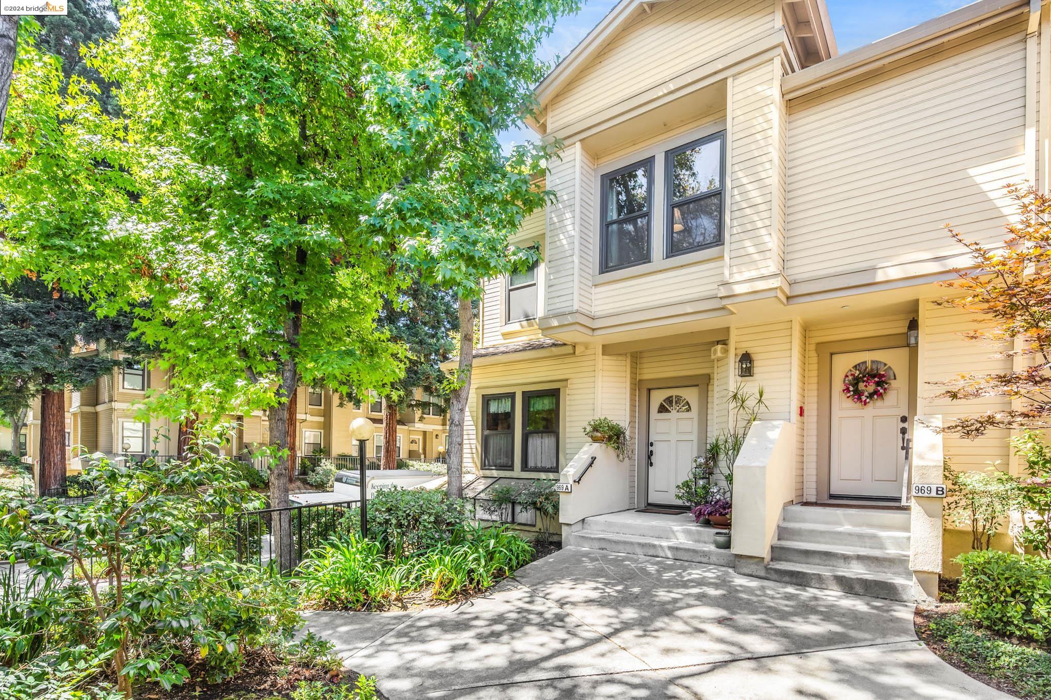 Detail Gallery Image 1 of 1 For 969 La Mesa Ter a,  Sunnyvale,  CA 94086 - 2 Beds | 2/1 Baths