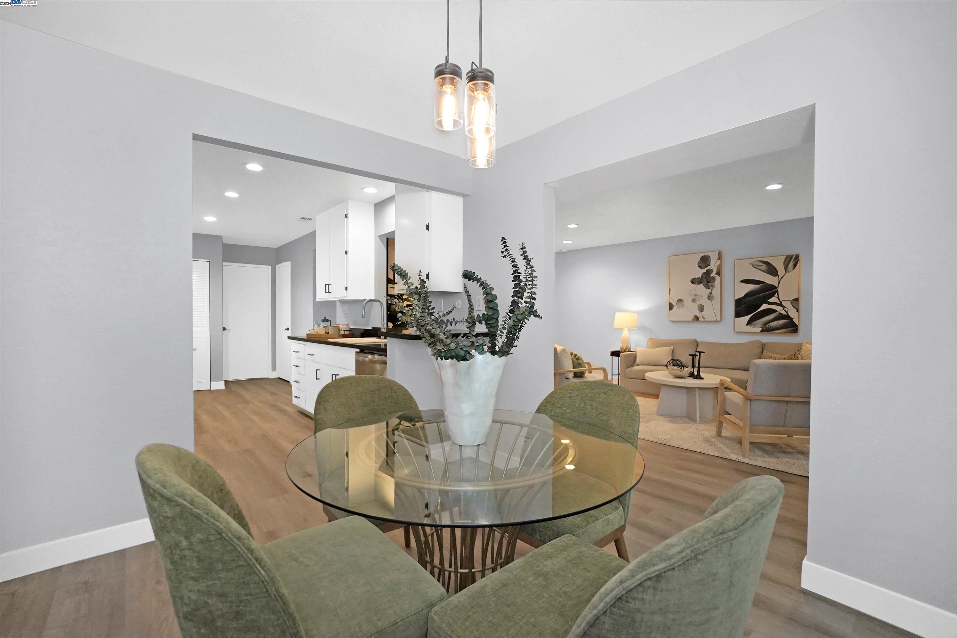 Photo #3: 41072441 Listing 