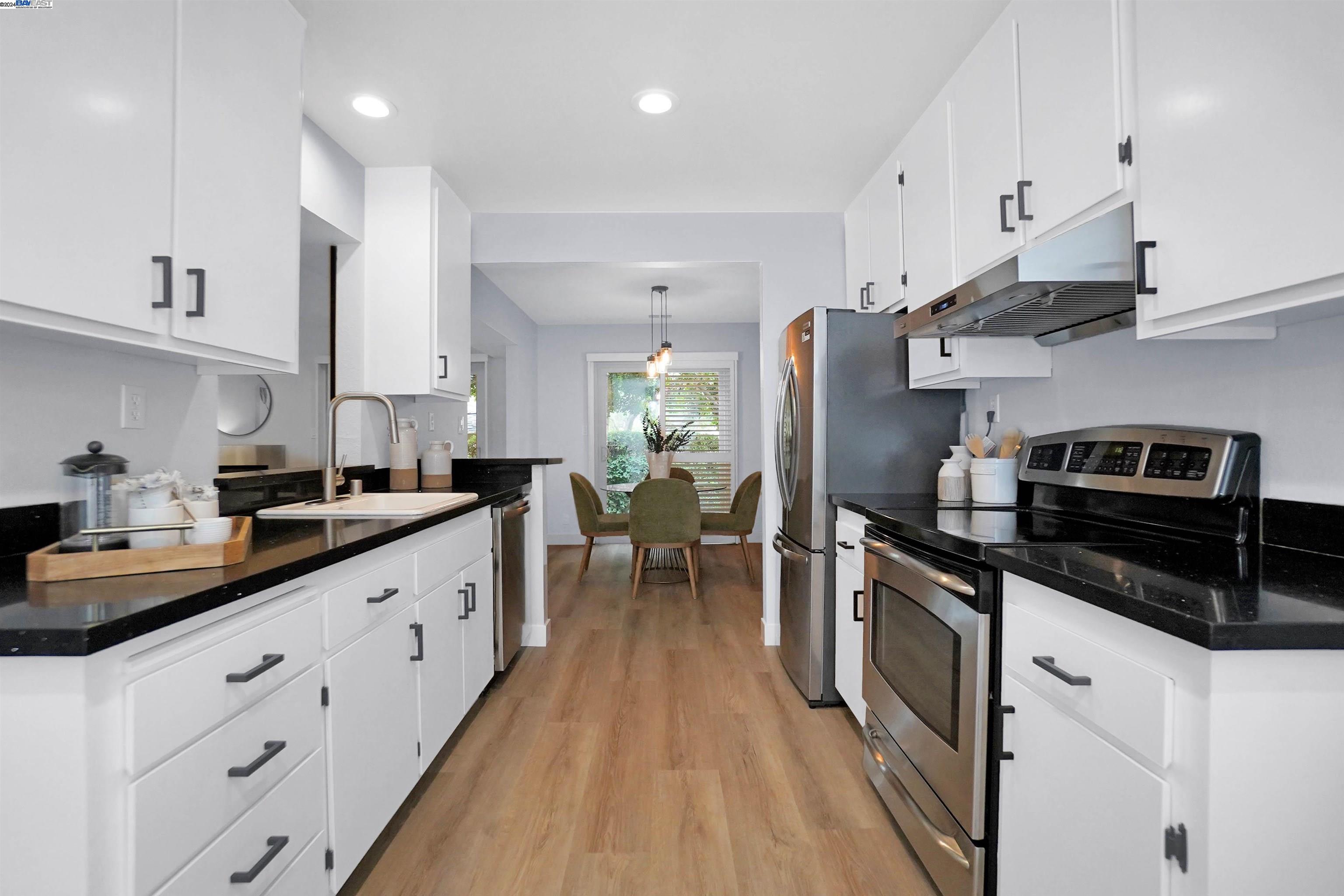 Photo #5: 41072441 Listing 