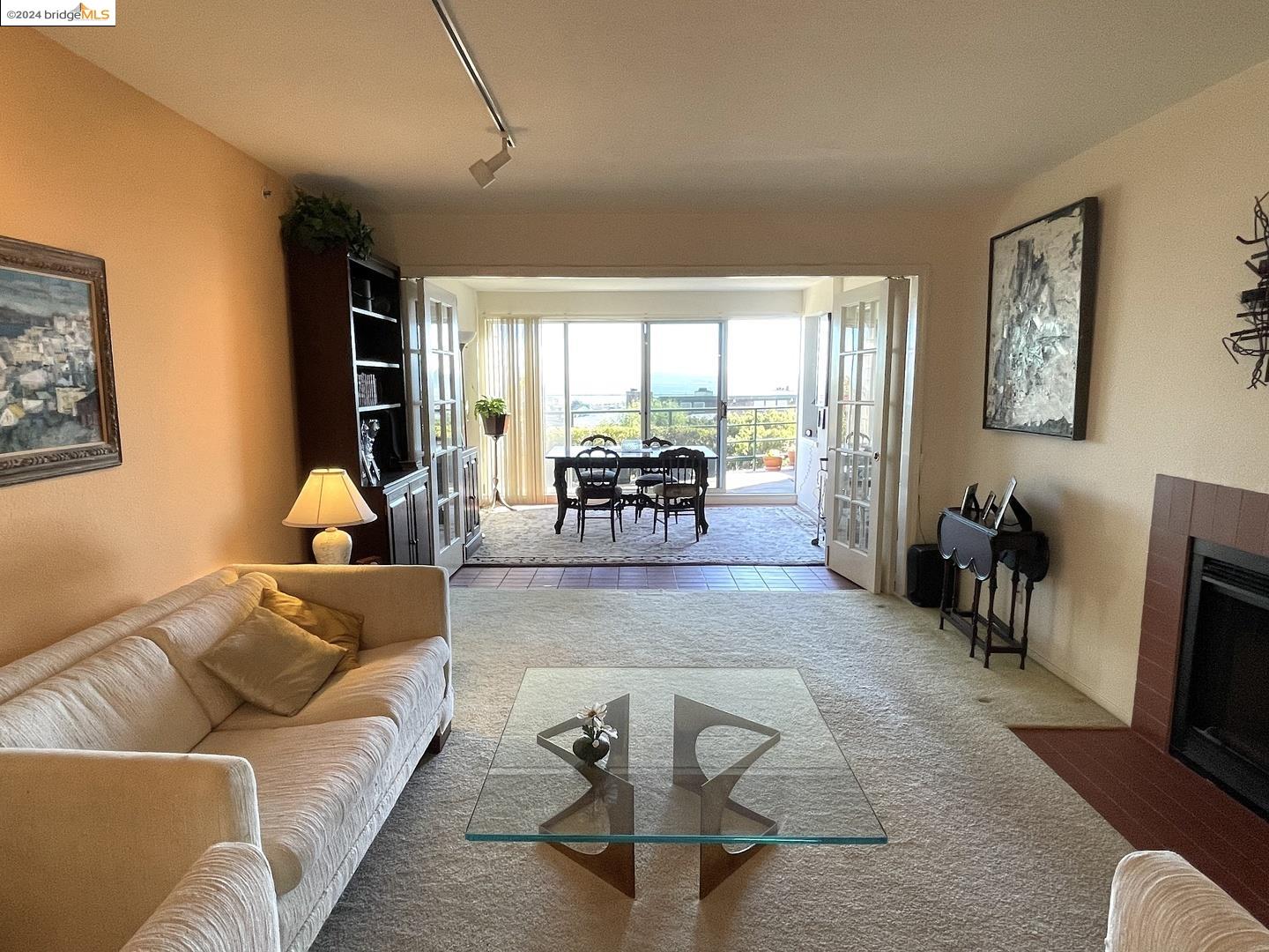 Photo #2: 41072445 Listing 
