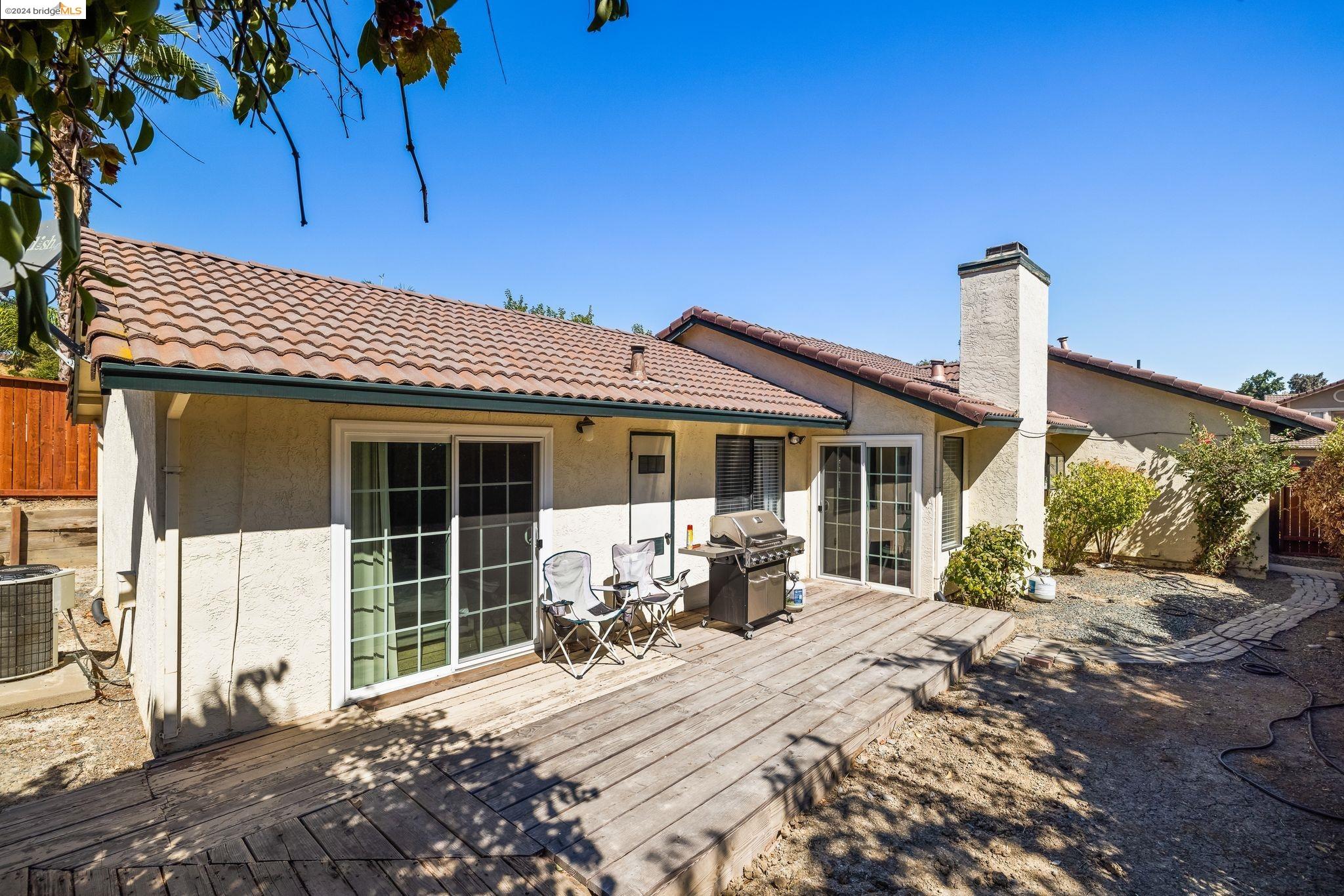 Detail Gallery Image 38 of 46 For 2716 Carpinteria Dr, Antioch,  CA 94531 - 2 Beds | 2 Baths