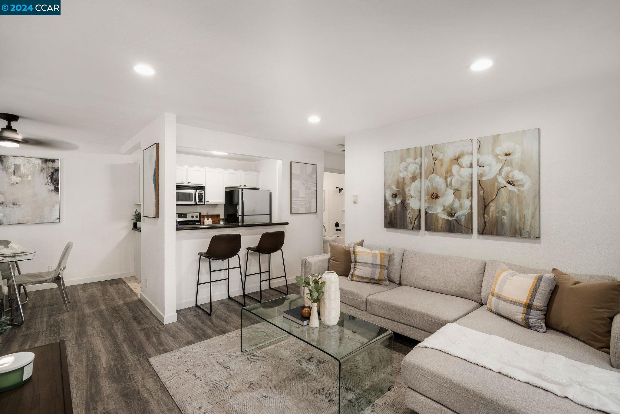 Photo #3: 41072497 Listing 