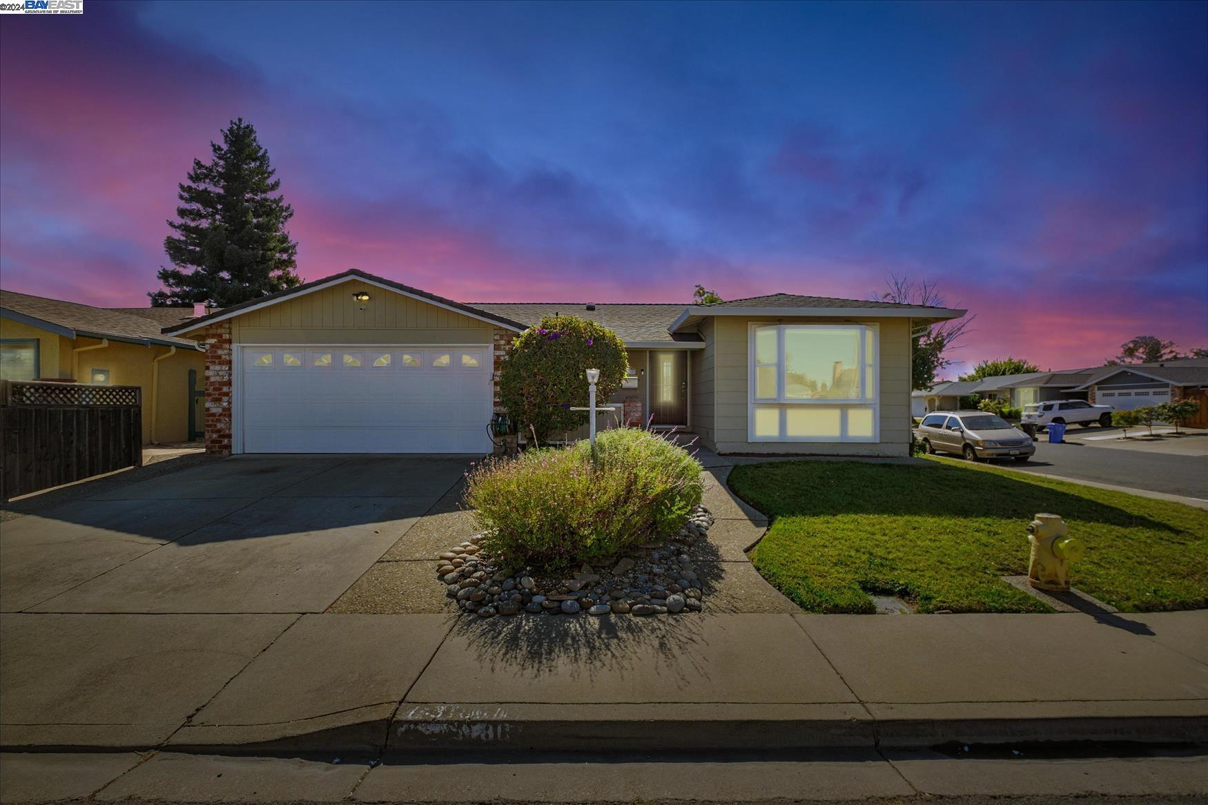 Detail Gallery Image 1 of 1 For 3180 Raleigh Ct, Fremont,  CA 94555 - 4 Beds | 2 Baths