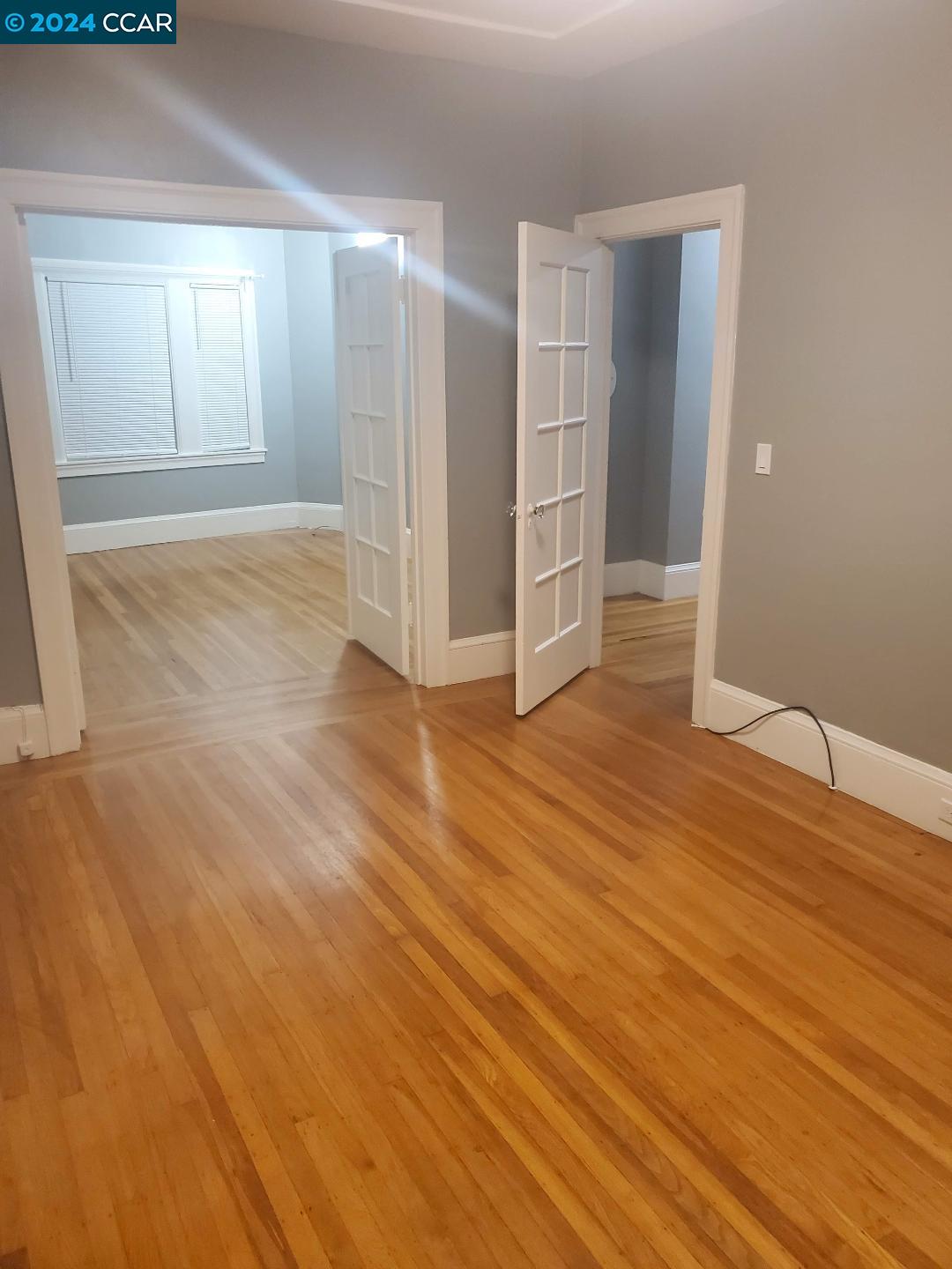 property-img