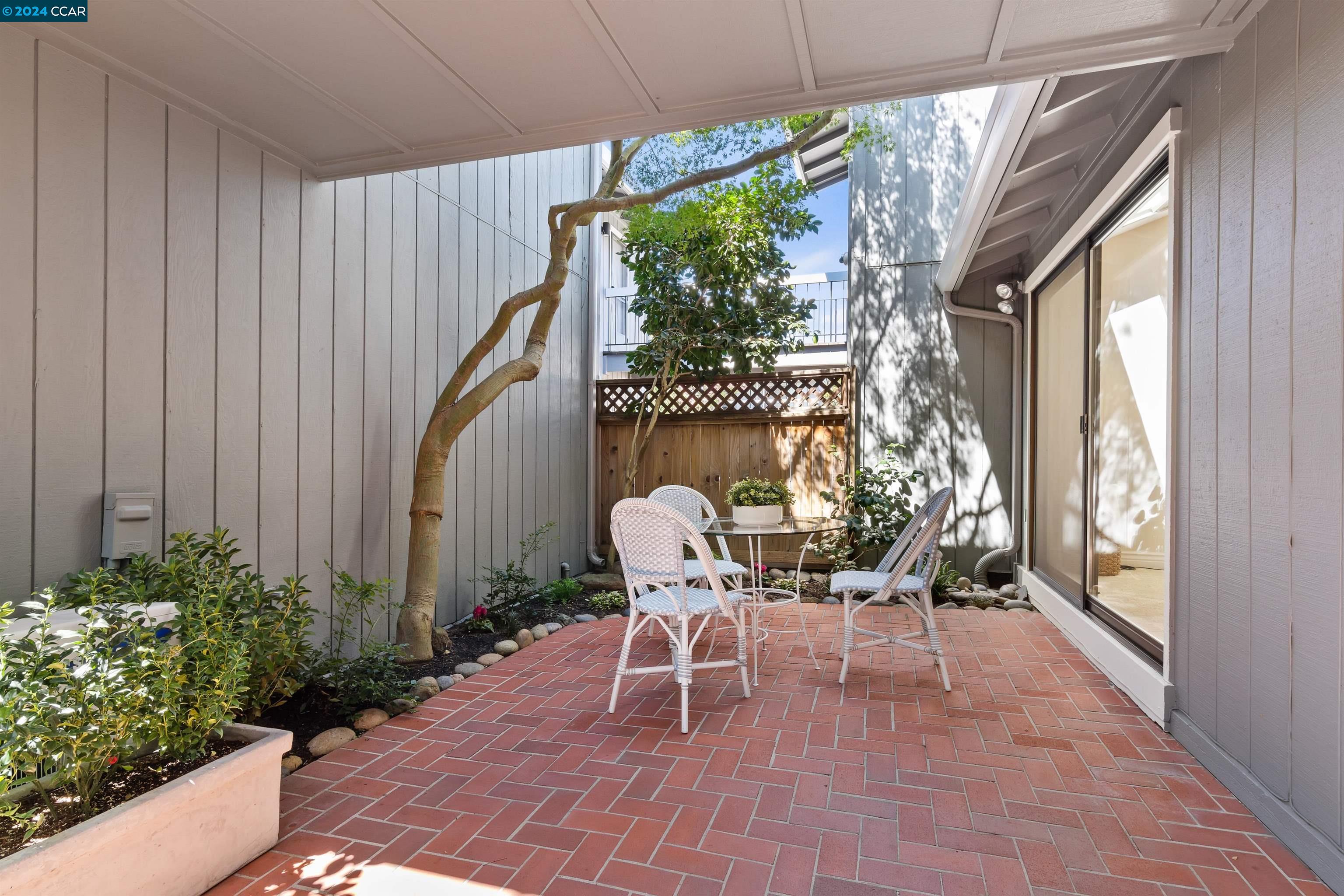 Photo #3: 41072516 Listing 