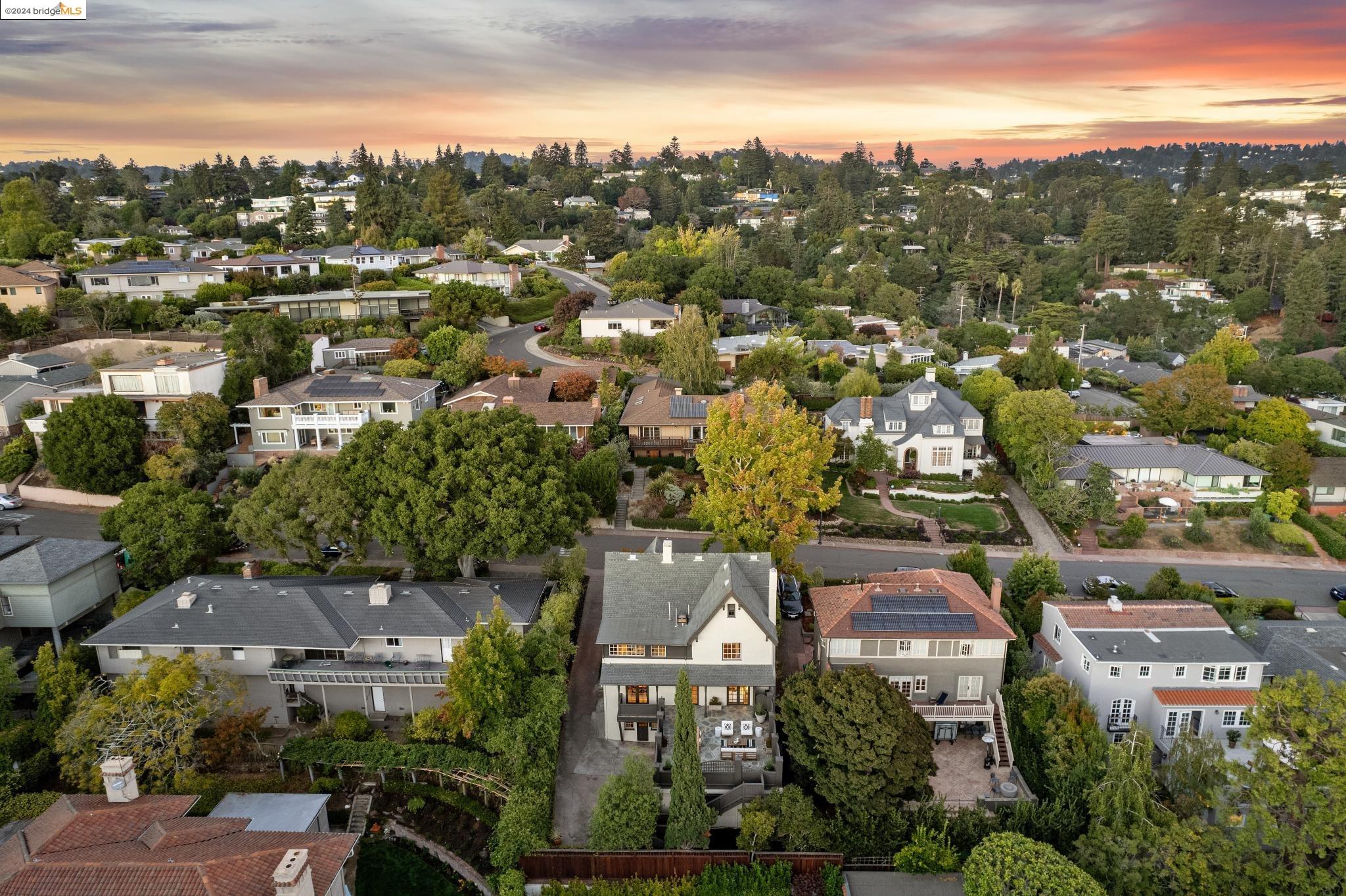 Detail Gallery Image 57 of 59 For 459 Mountain Ave, Piedmont,  CA 94611 - 4 Beds | 3/1 Baths