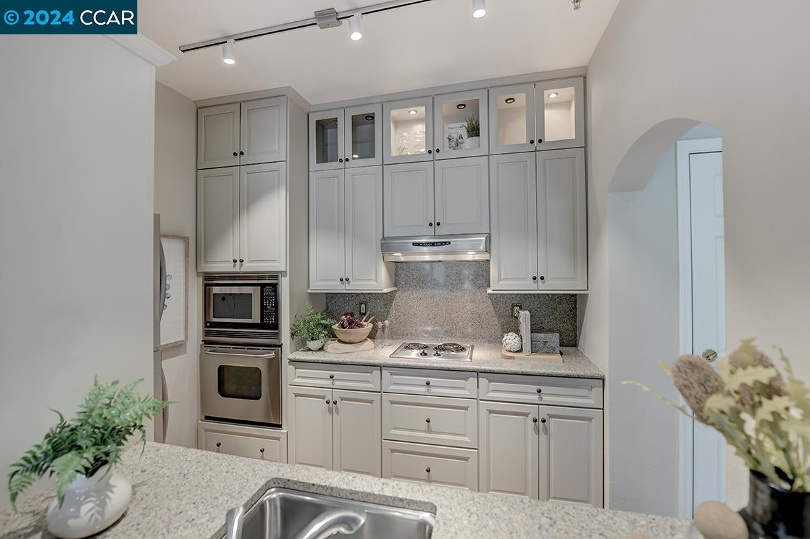 Photo #2: 41072565 Listing 