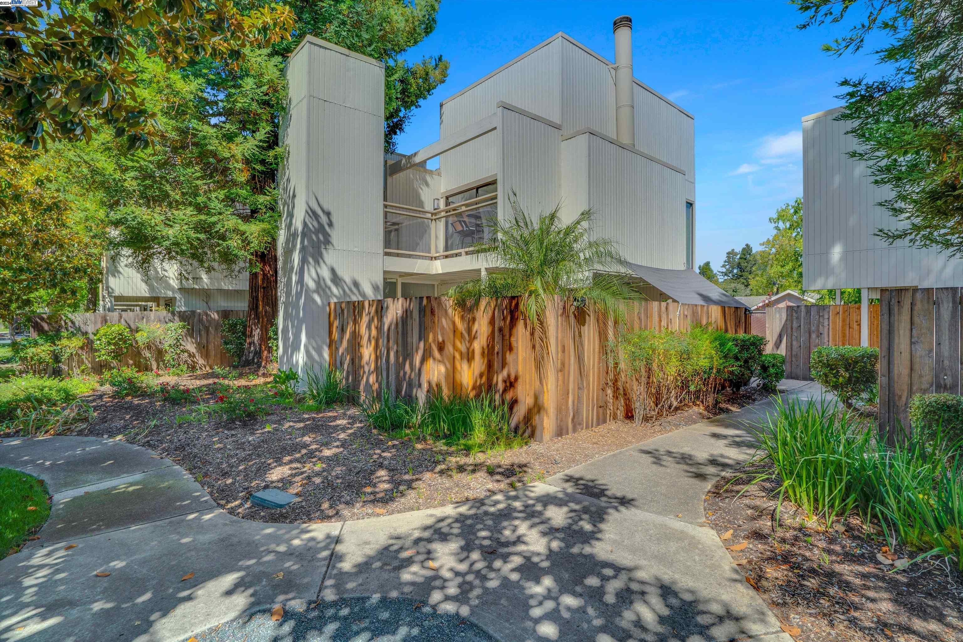 Photo #2: 41072580 Listing 