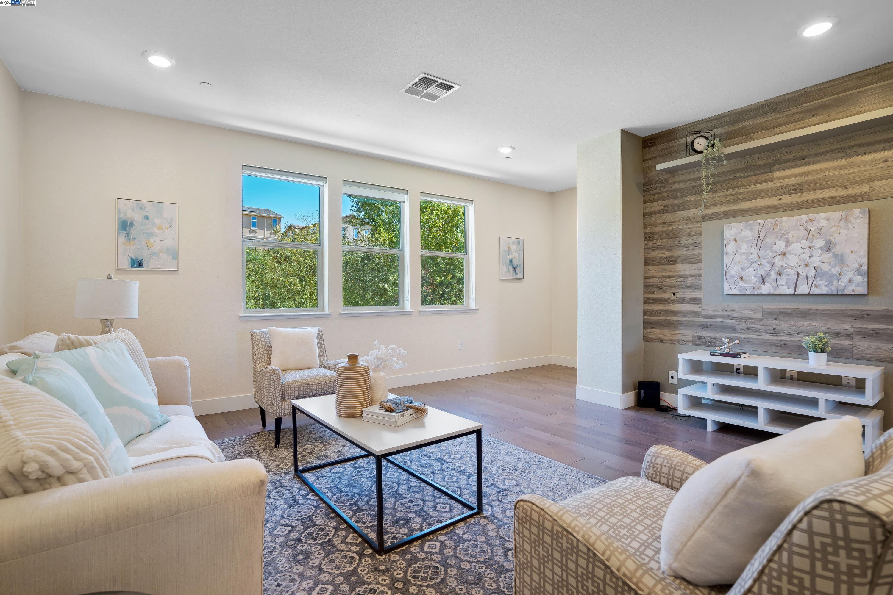 Photo #6: 41072592 Listing 