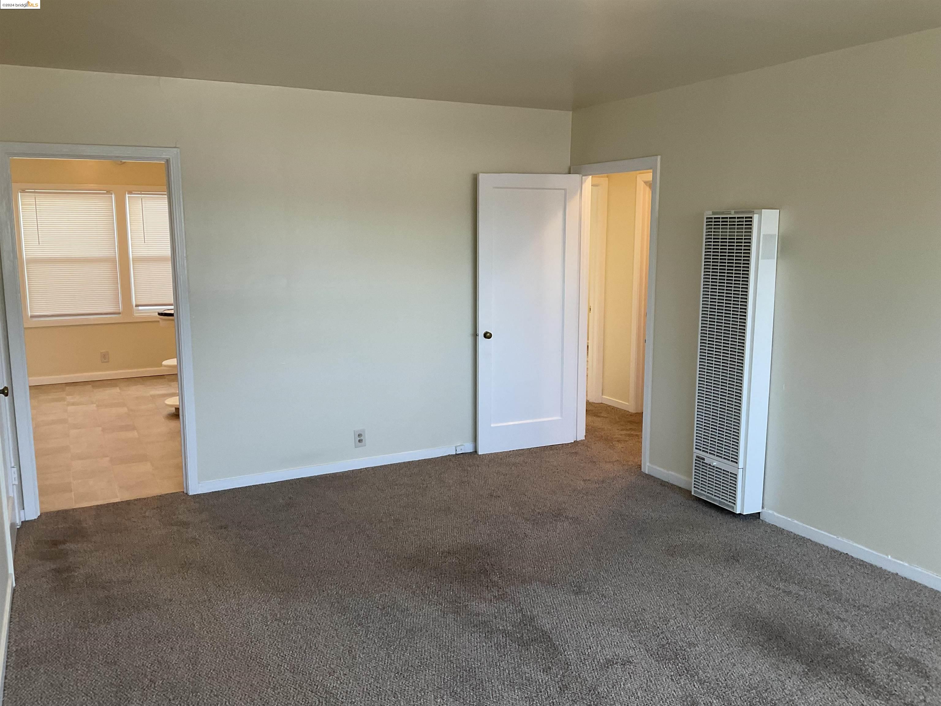 Detail Gallery Image 4 of 7 For 508 Mc Laughlin St., Richmond,  CA 94805 - 2 Beds | 1 Baths