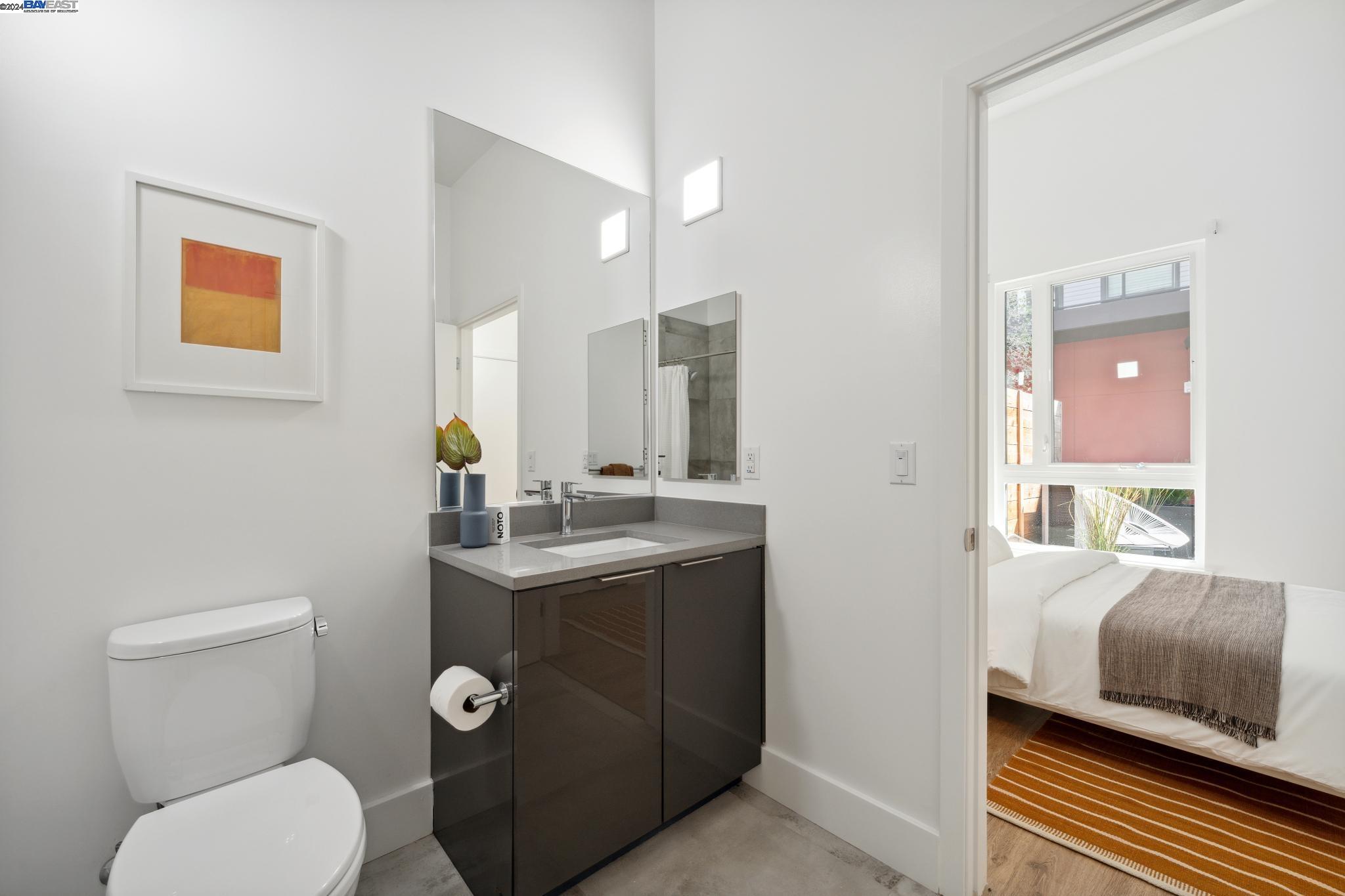 Detail Gallery Image 27 of 49 For 1545 32nd St. #109,  Oakland,  CA 94608 - 2 Beds | 2 Baths