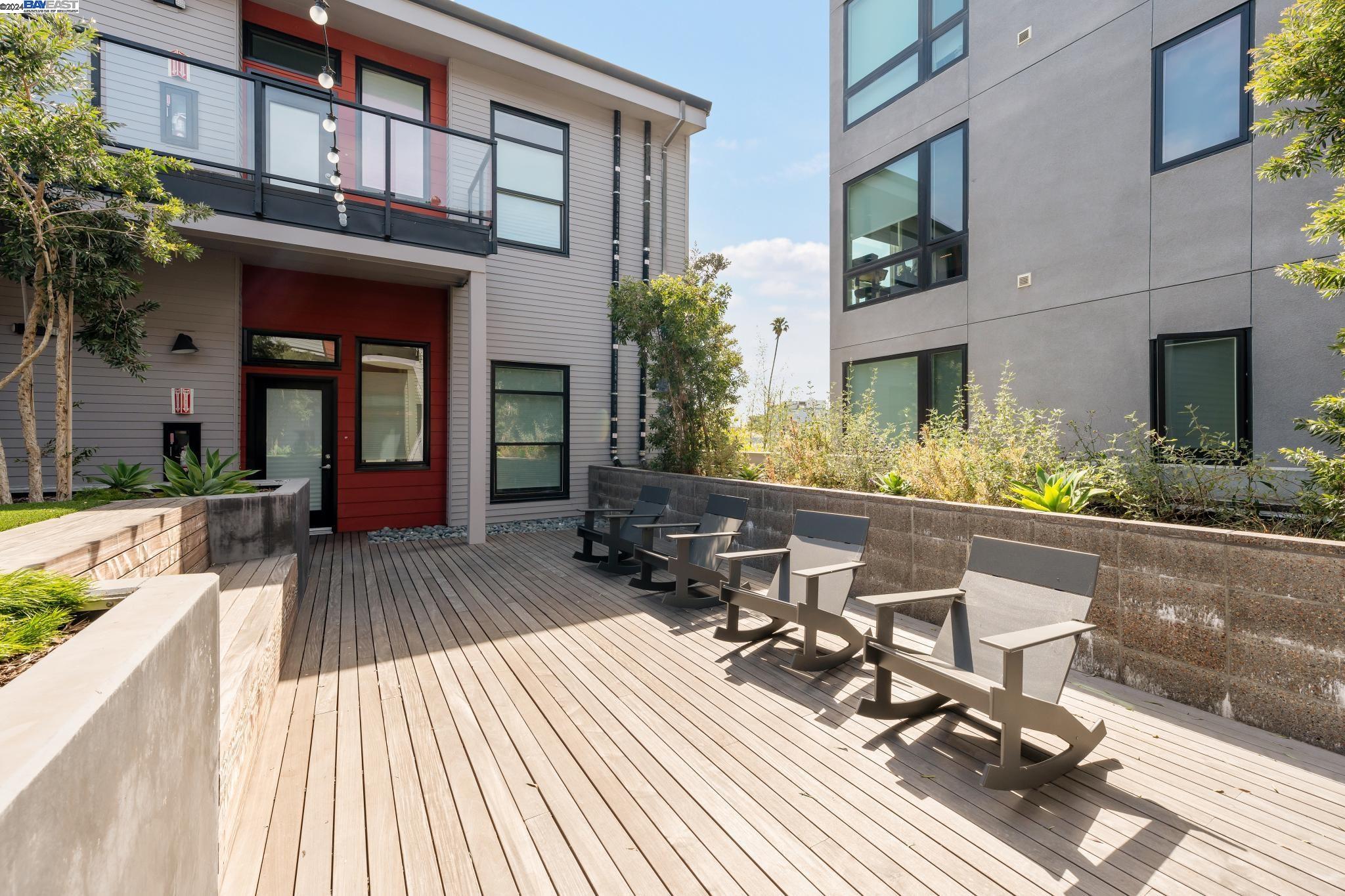 Detail Gallery Image 46 of 49 For 1545 32nd St. #109,  Oakland,  CA 94608 - 2 Beds | 2 Baths