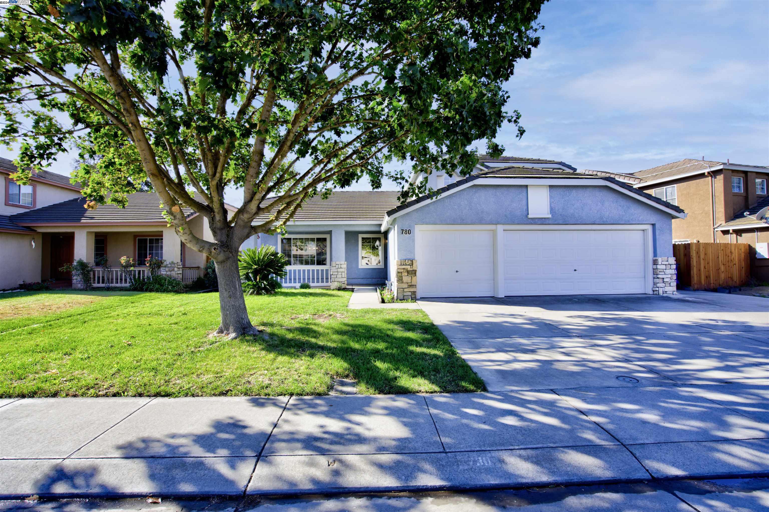 Detail Gallery Image 1 of 1 For 780 Clifford Dr, Lathrop,  CA 95330 - 4 Beds | 3 Baths