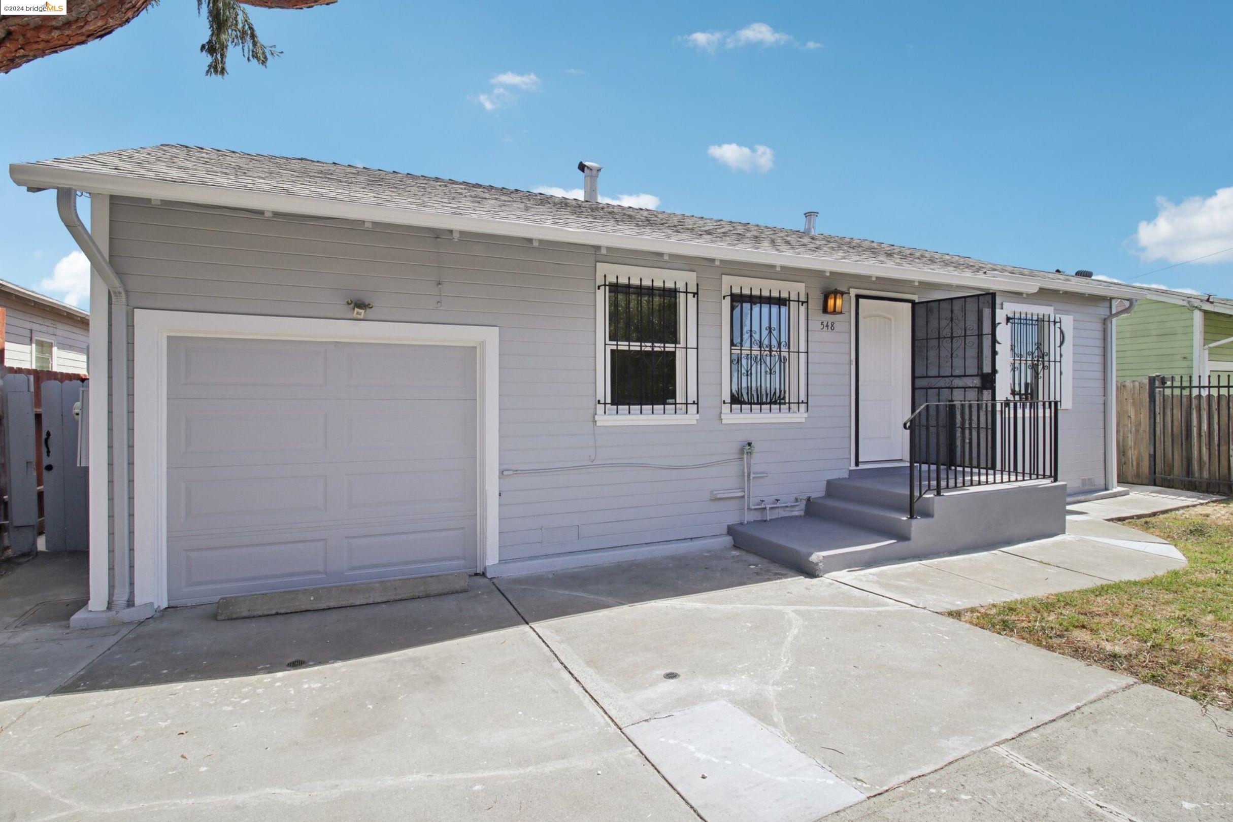 Detail Gallery Image 1 of 1 For 548 Jones Ave, Oakland,  CA 94603 - 4 Beds | 2 Baths