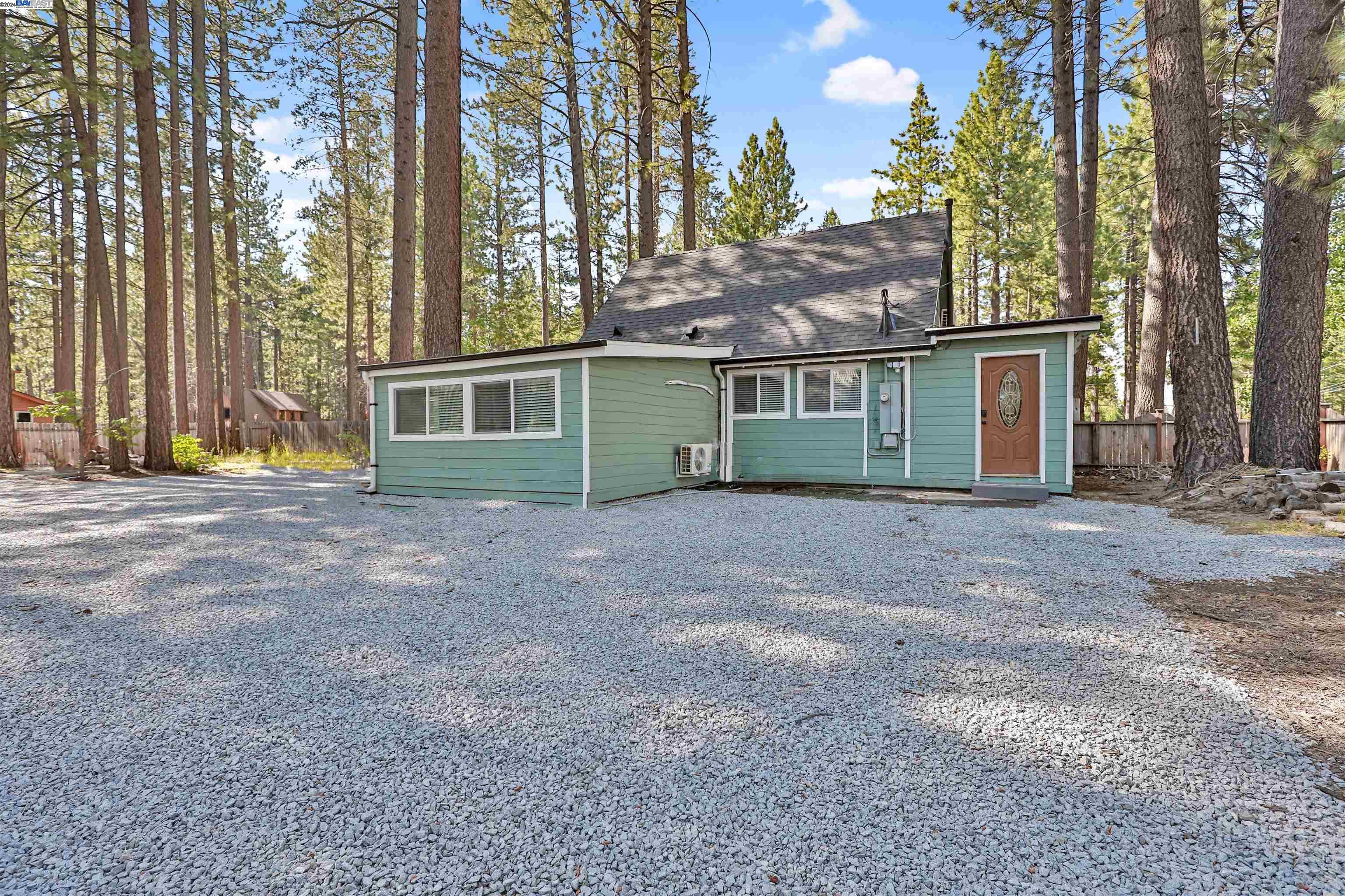 Detail Gallery Image 2 of 16 For 1094 Johnson Blvd, –,  CA 96150 - 3 Beds | 2 Baths