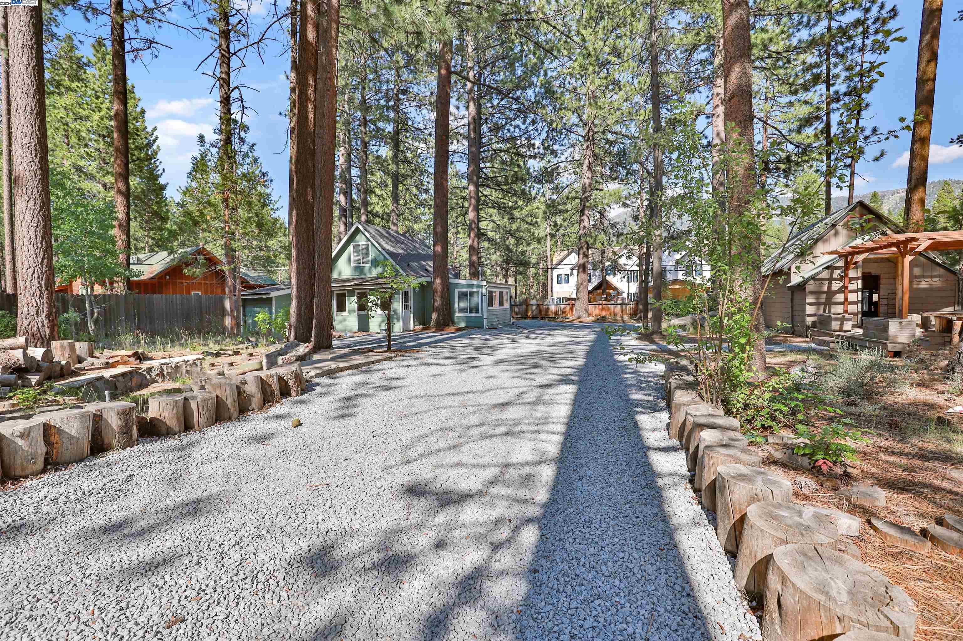 Detail Gallery Image 6 of 16 For 1094 Johnson Blvd, –,  CA 96150 - 3 Beds | 2 Baths
