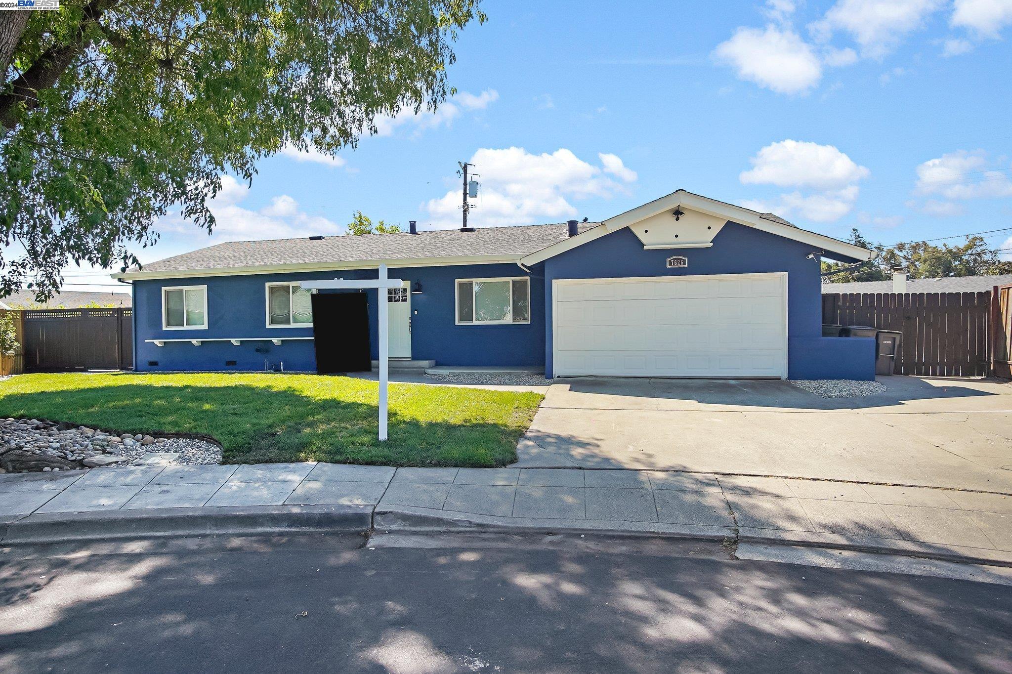 Detail Gallery Image 1 of 1 For 7626 Cardigan St, Dublin,  CA 94568 - 3 Beds | 2 Baths