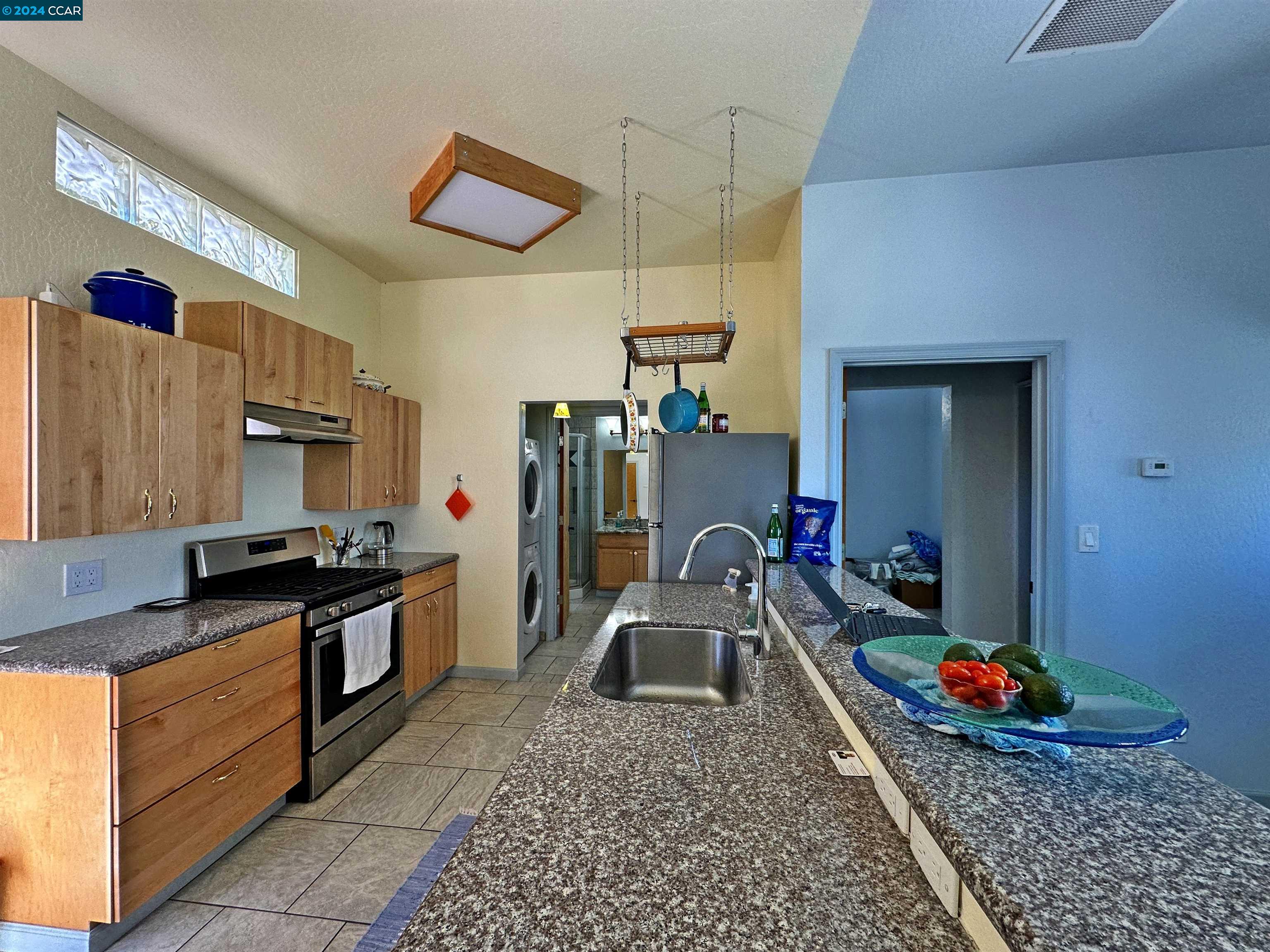 Detail Gallery Image 11 of 27 For 1314 Rose St, Crockett,  CA 94525 - 2 Beds | 2 Baths