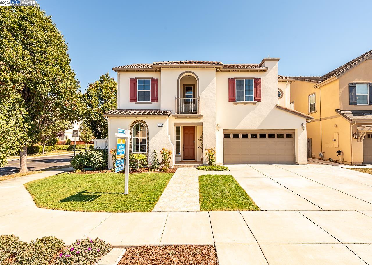 Detail Gallery Image 1 of 1 For 4534 Arce St, Union City,  CA 94587 - 5 Beds | 4 Baths