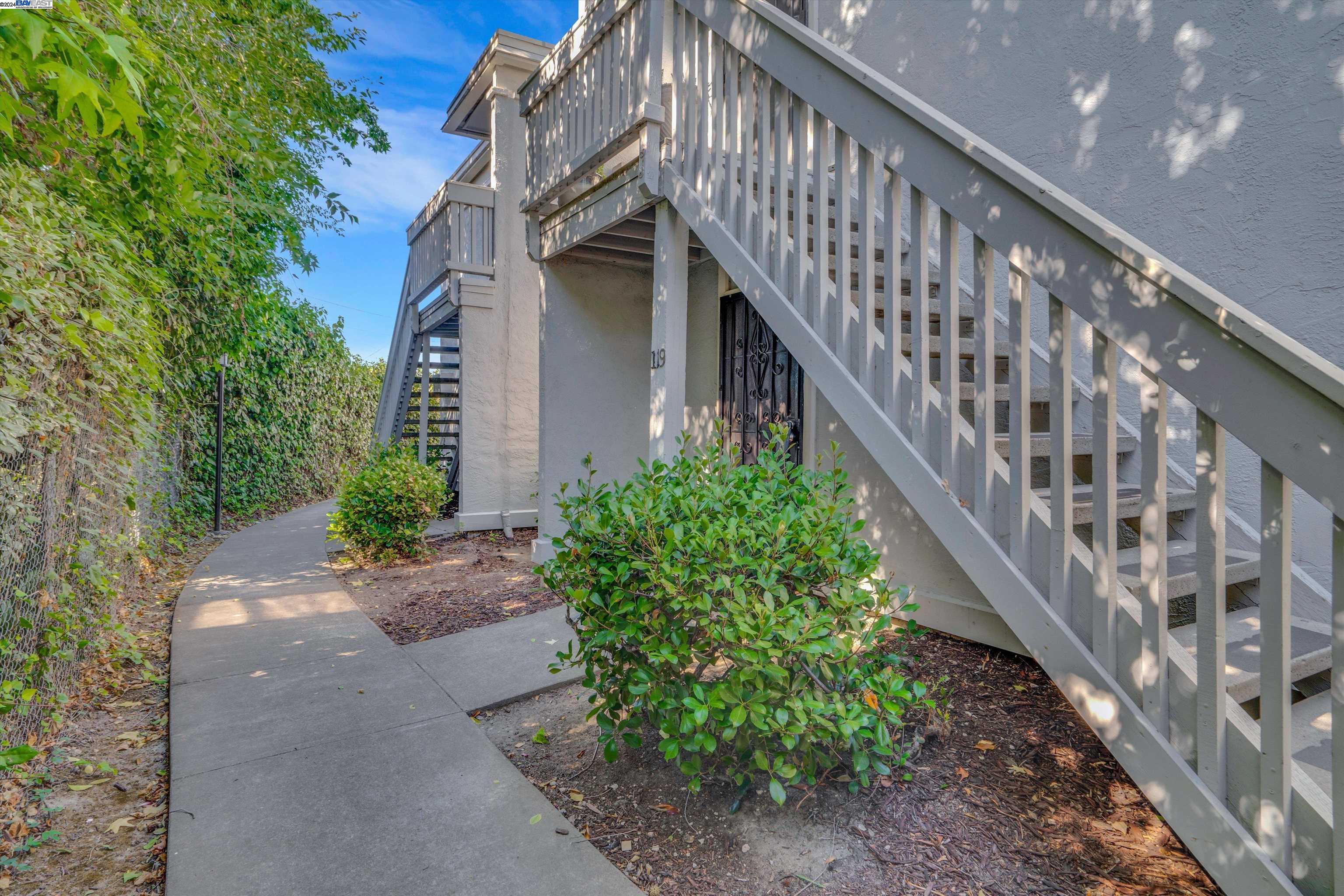 Photo #2: 41072817 Listing 