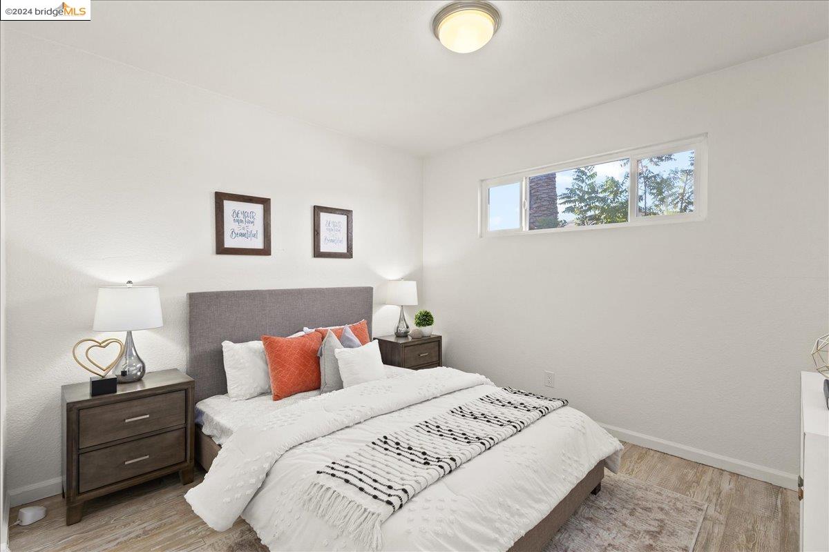 Detail Gallery Image 12 of 23 For 7427 Arthur St, Oakland,  CA 94605 - 3 Beds | 2 Baths