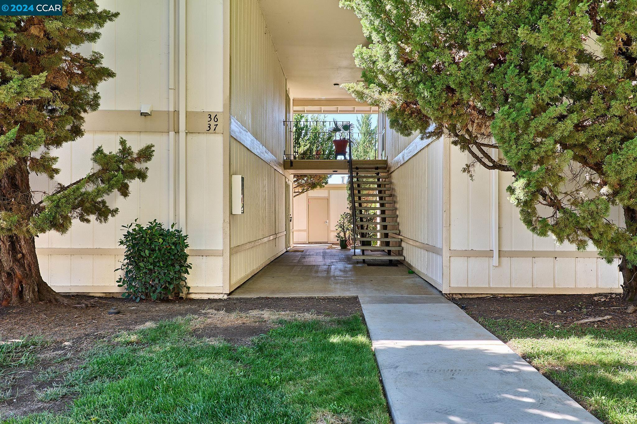 Photo #2: 41072873 Listing 