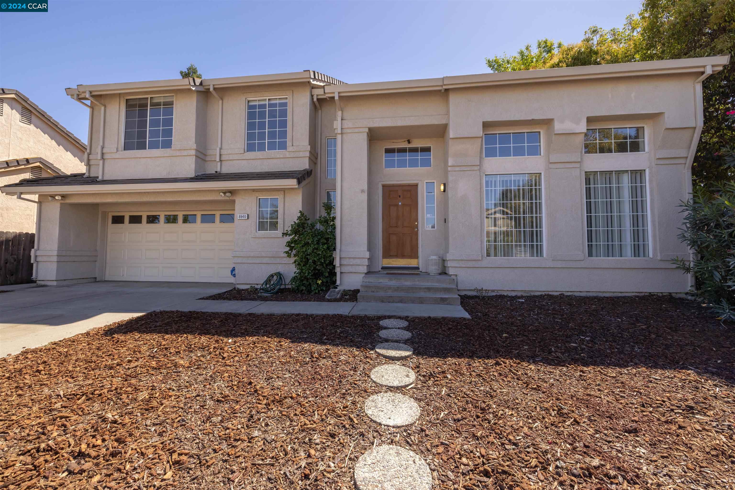 Detail Gallery Image 1 of 1 For 8940 Redwater Dr, Antelope,  CA 95843 - 5 Beds | 2/1 Baths