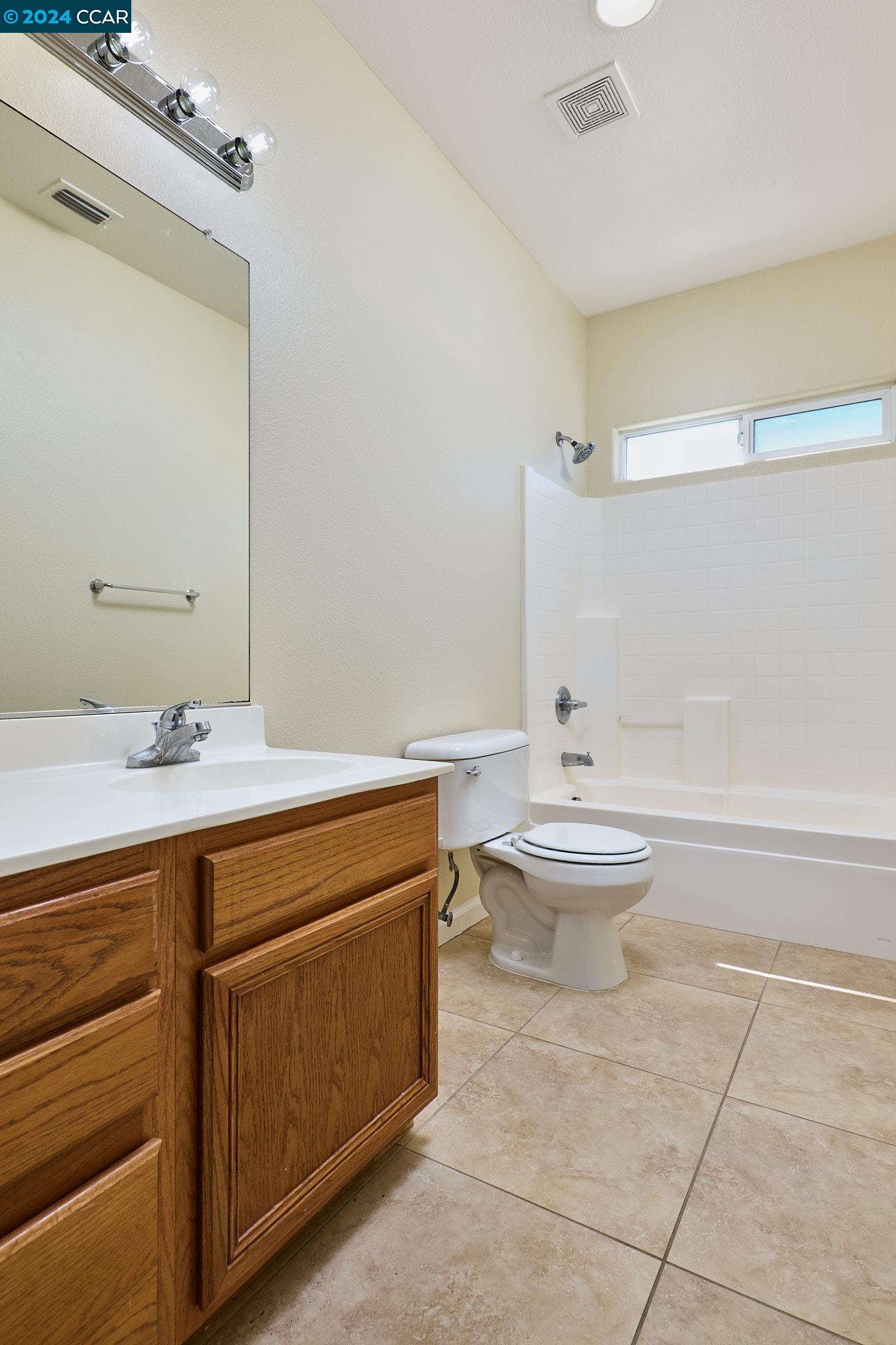 Detail Gallery Image 13 of 31 For 17444 Mill Stone Way, Lathrop,  CA 95330 - 3 Beds | 2/1 Baths