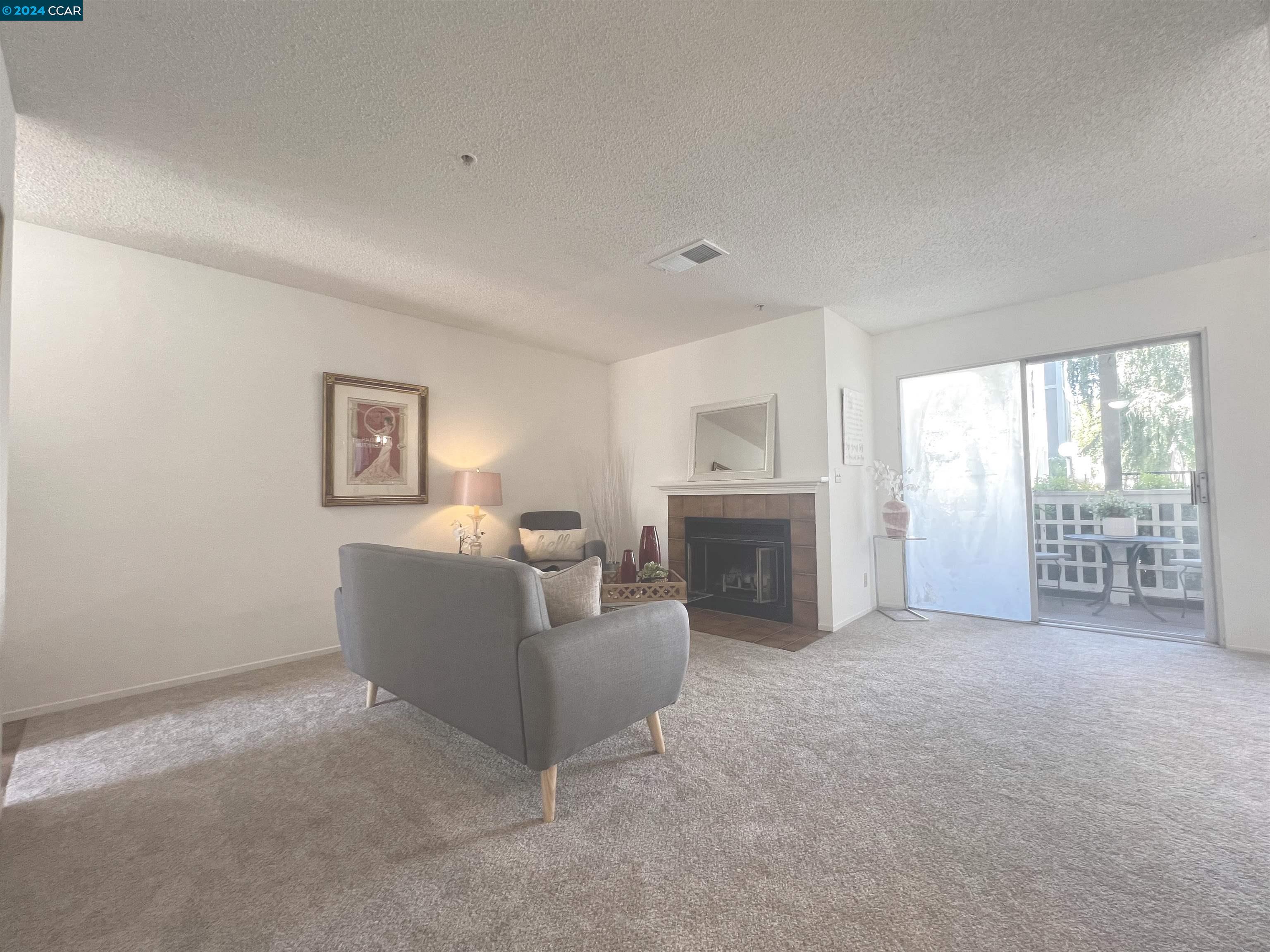 Photo #2: 41072947 Listing 