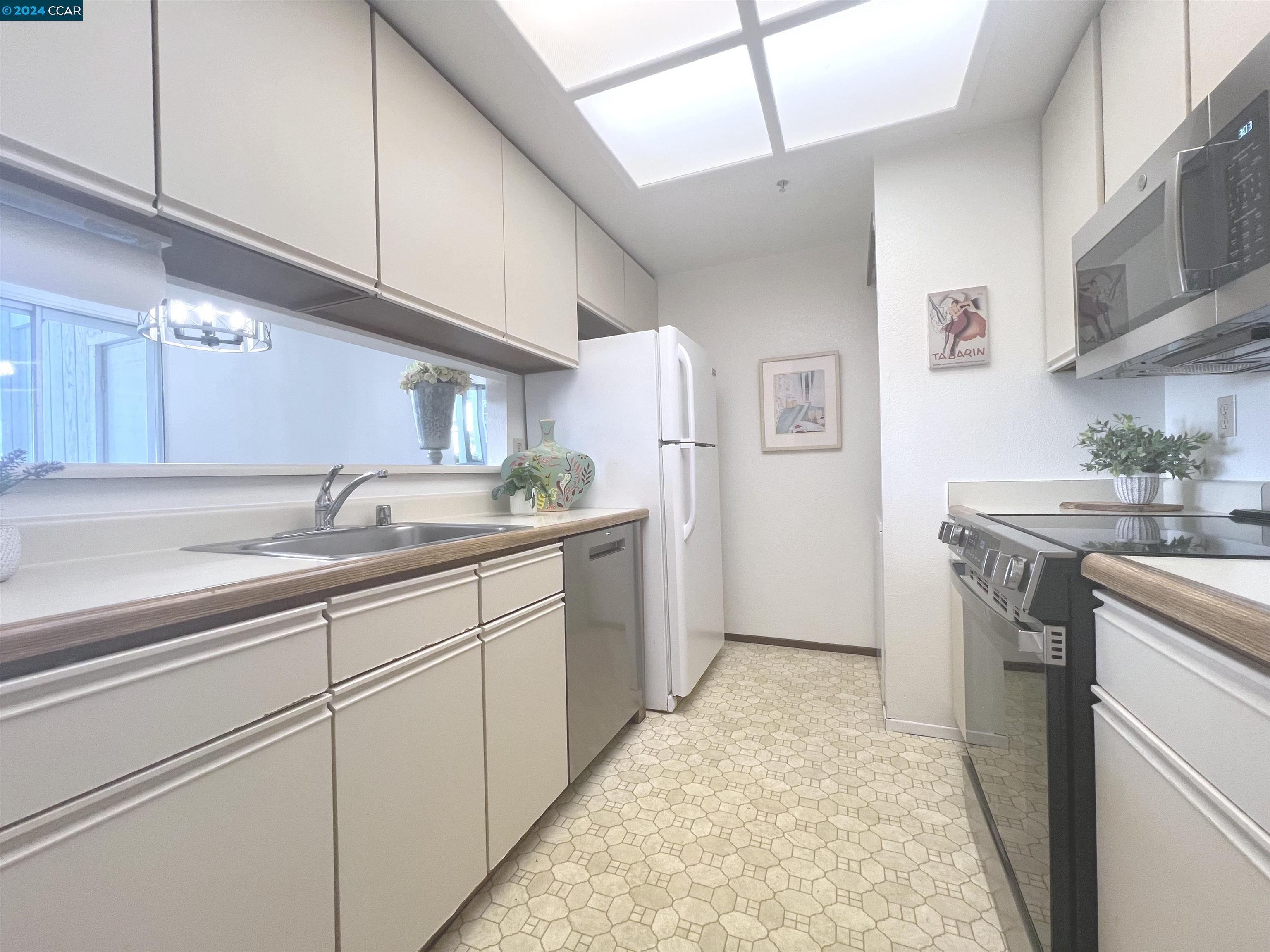 Photo #5: 41072947 Listing 