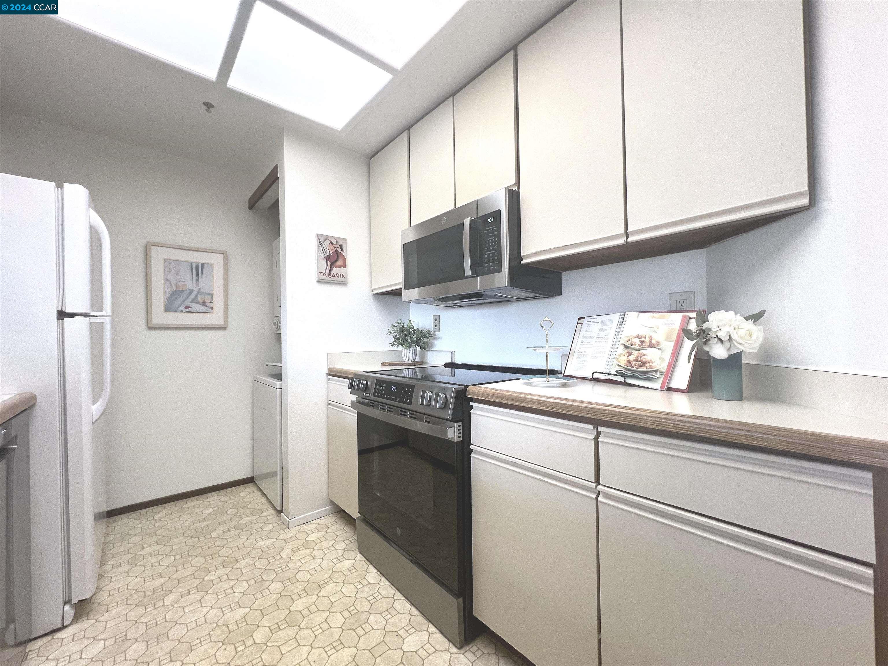 Photo #6: 41072947 Listing 