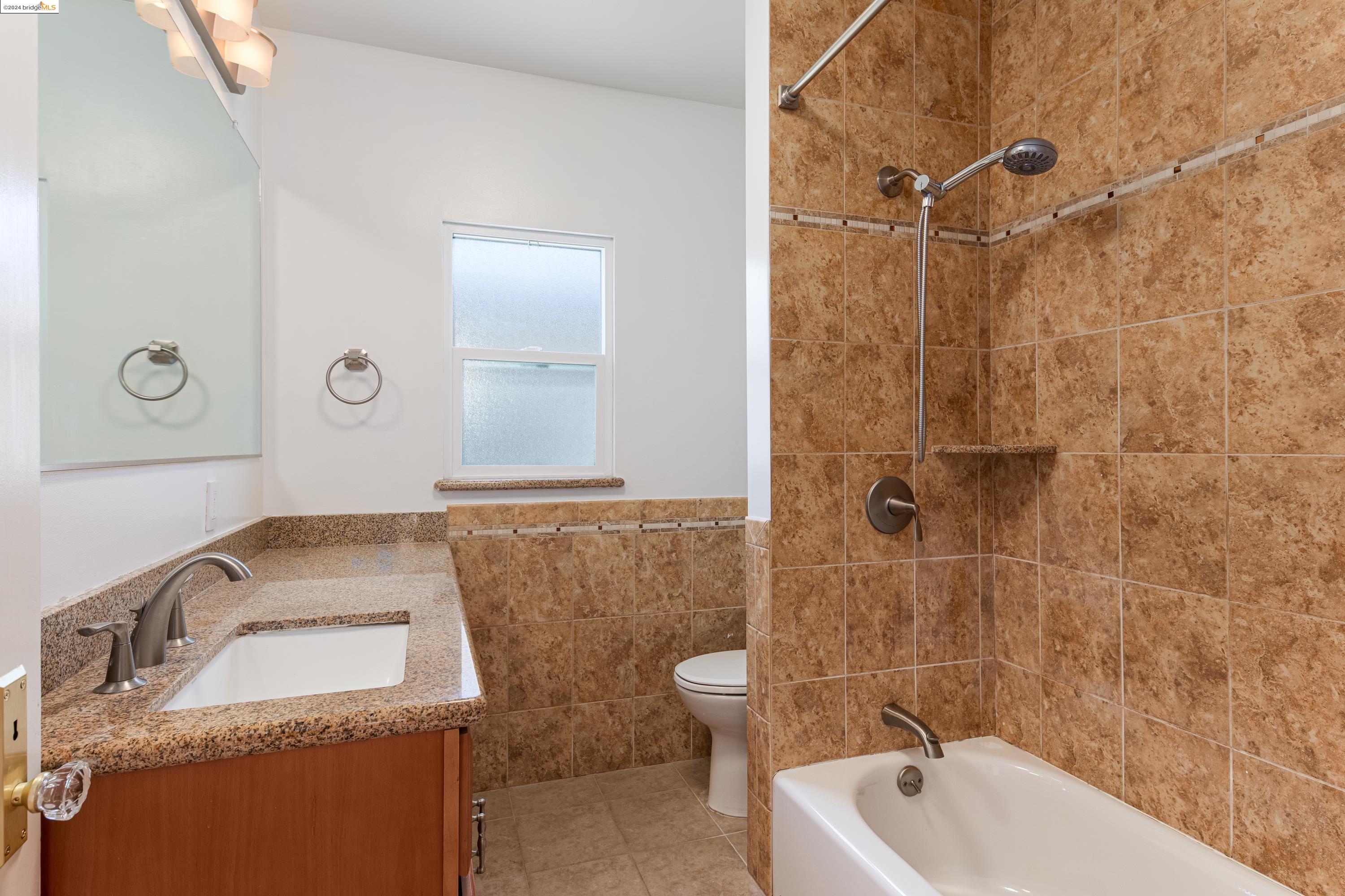 2714 67th Ave, Oakland, California 94605, 2 Bedrooms Bedrooms, 5 Rooms Rooms,1 BathroomBathrooms,Residential,For Sale,2714 67th Ave,41073020