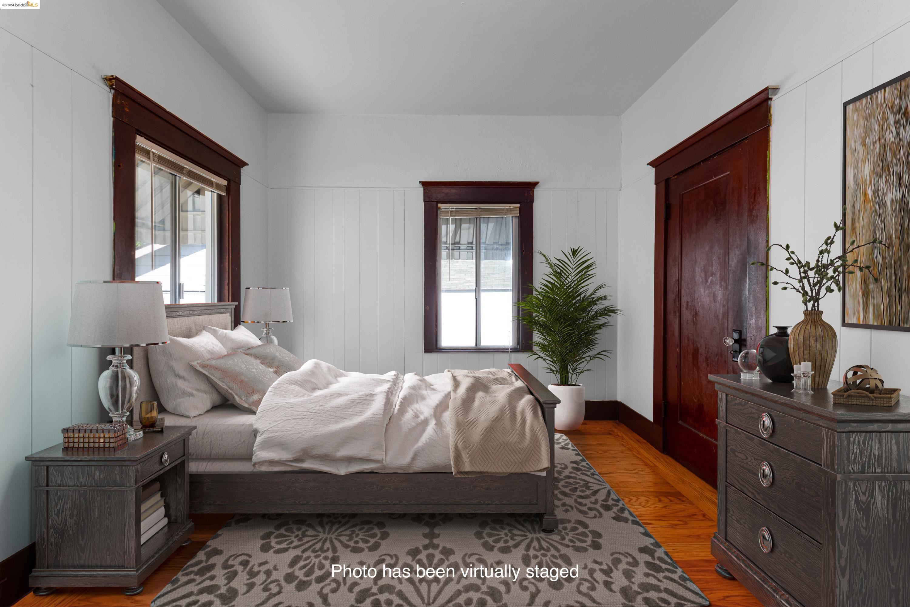 2943 Chestnut St, Oakland, California 94608, 2 Bedrooms Bedrooms, 5 Rooms Rooms,1 BathroomBathrooms,Residential,For Sale,2943 Chestnut St,41073021