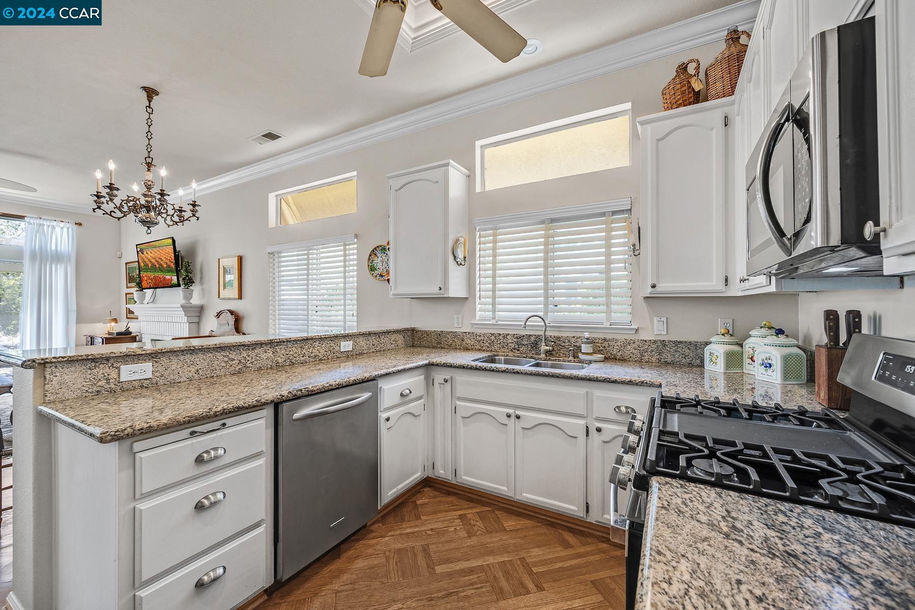 Detail Gallery Image 12 of 38 For 1751 Crispin Dr, Brentwood,  CA 94513 - 2 Beds | 2 Baths