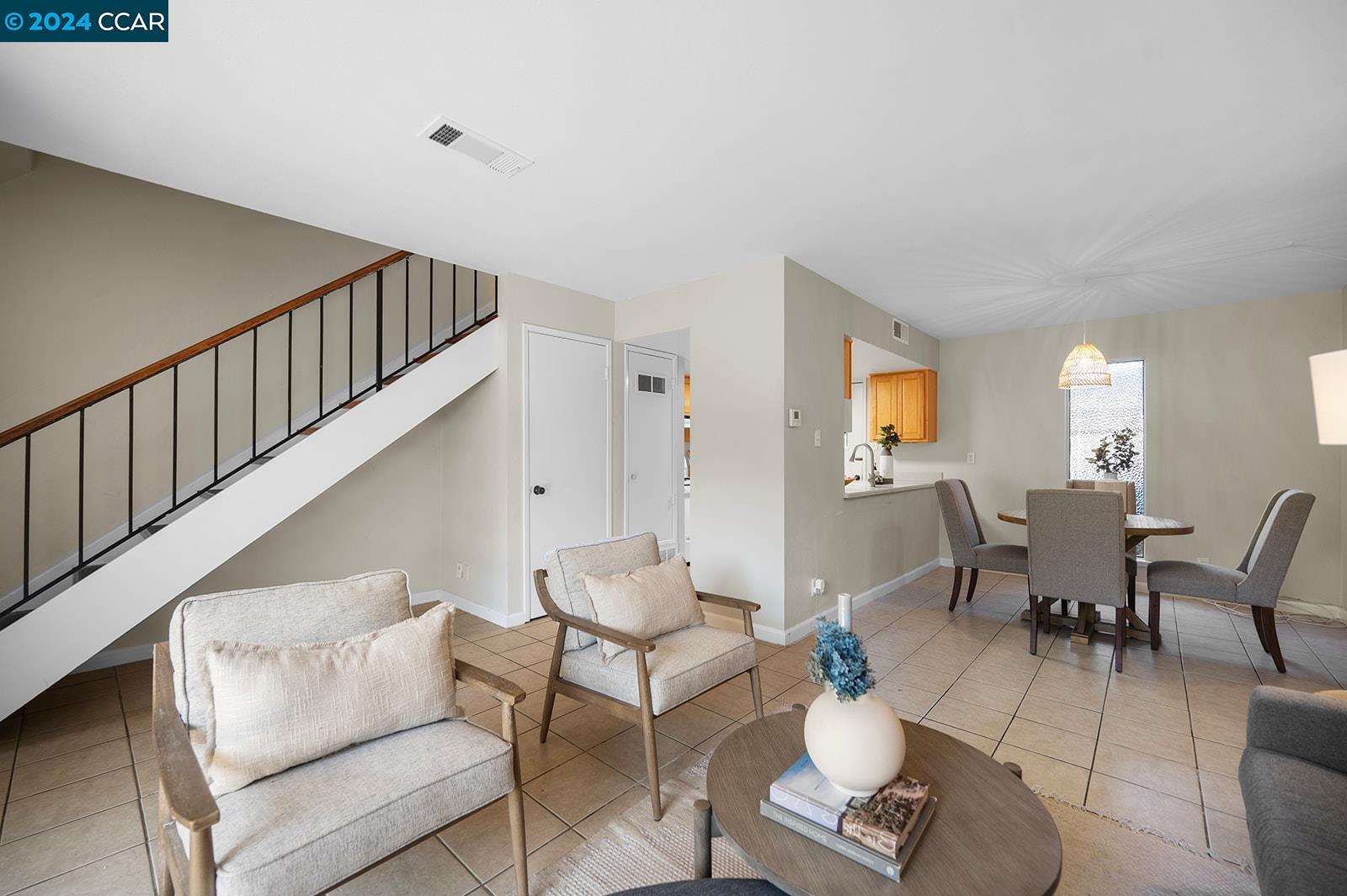 Photo #2: 41073024 Listing 