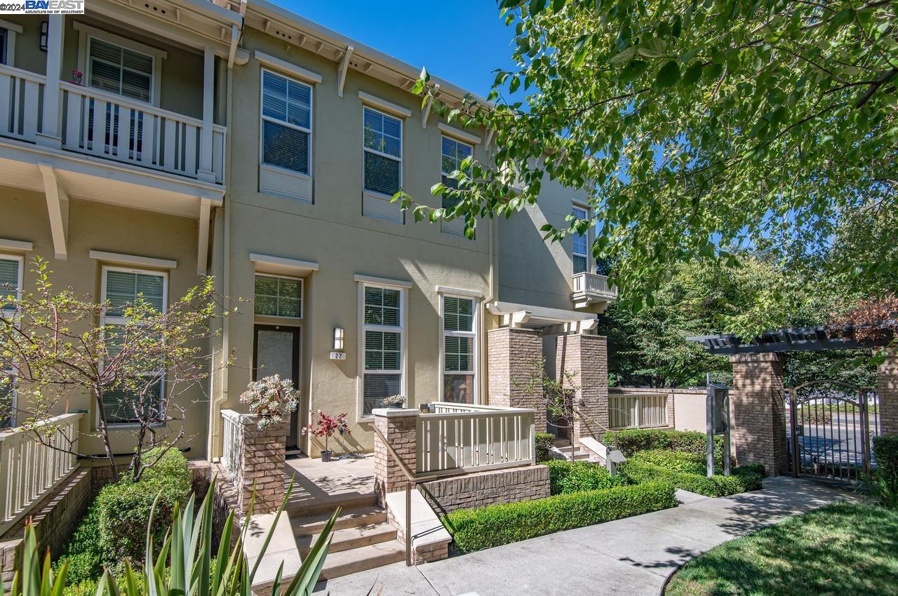 Detail Gallery Image 1 of 1 For 22 Silk Oak Ter, Fremont,  CA 94536 - 3 Beds | 2/1 Baths