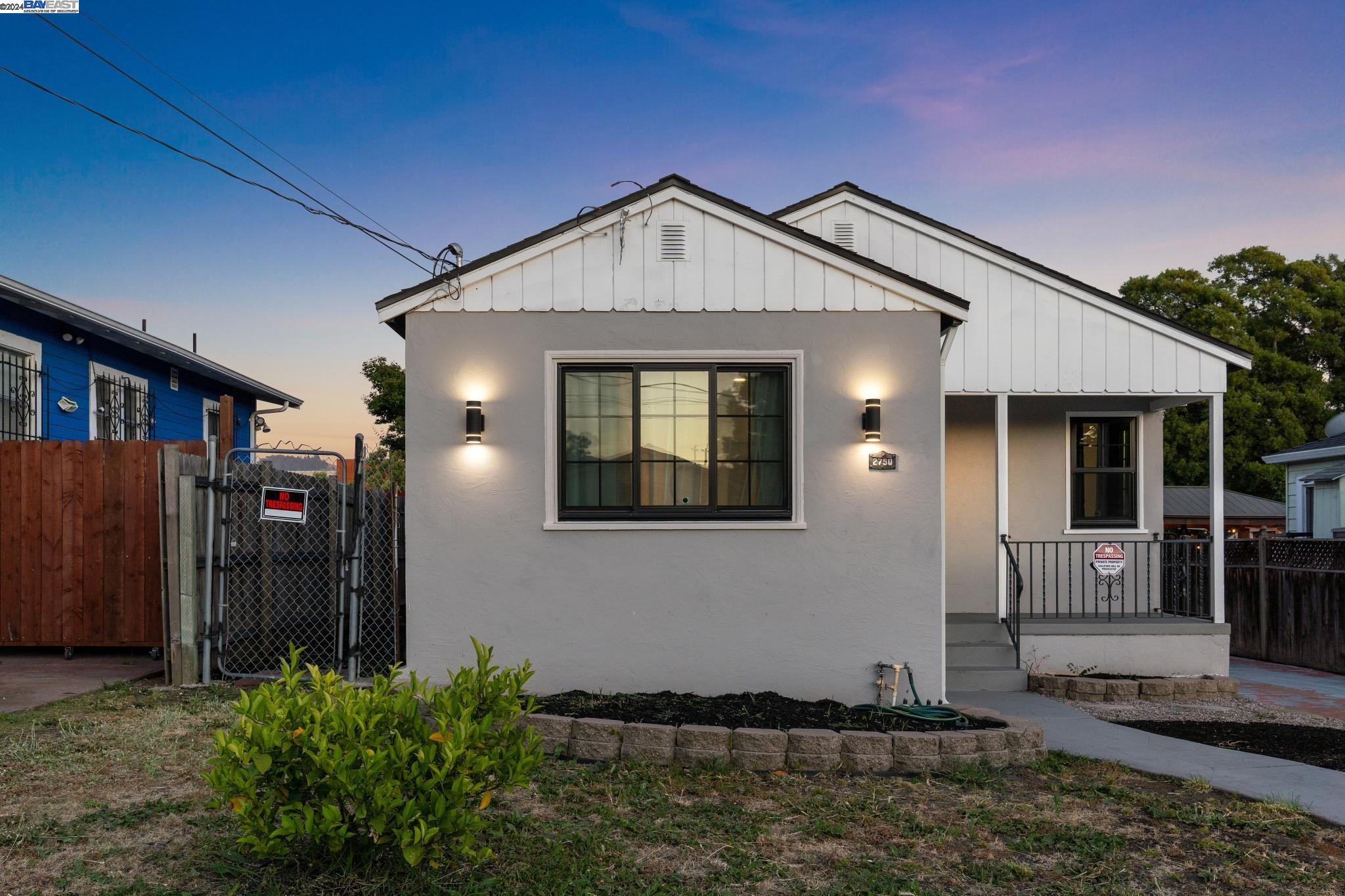 2750 106Th Ave, Oakland, California 94605, 2 Bedrooms Bedrooms, 5 Rooms Rooms,1 BathroomBathrooms,Residential,For Sale,2750 106Th Ave,41073050