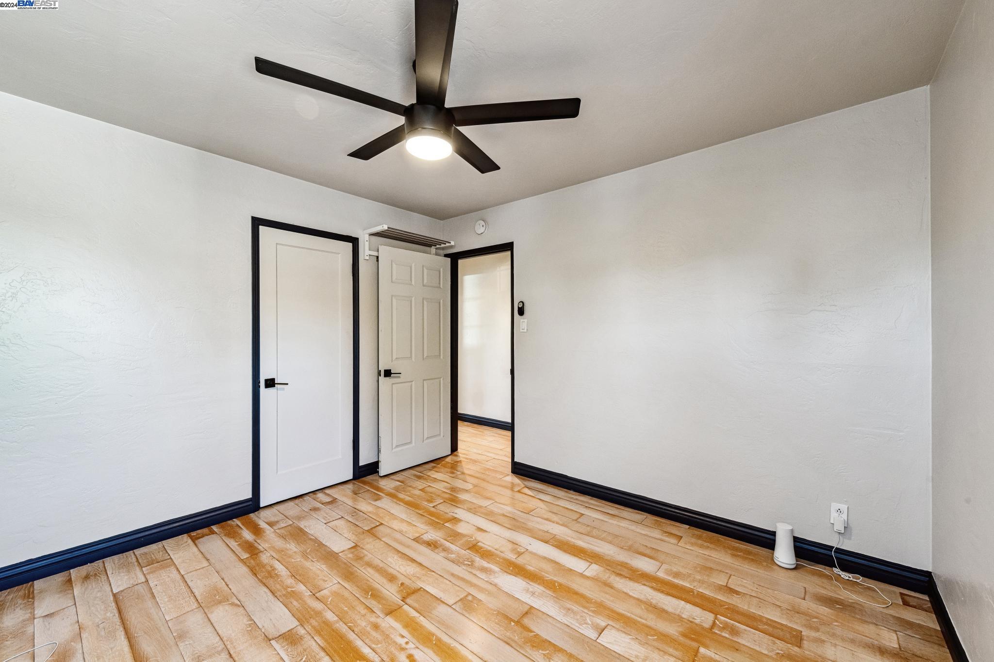 2750 106Th Ave, Oakland, California 94605, 2 Bedrooms Bedrooms, 5 Rooms Rooms,1 BathroomBathrooms,Residential,For Sale,2750 106Th Ave,41073050