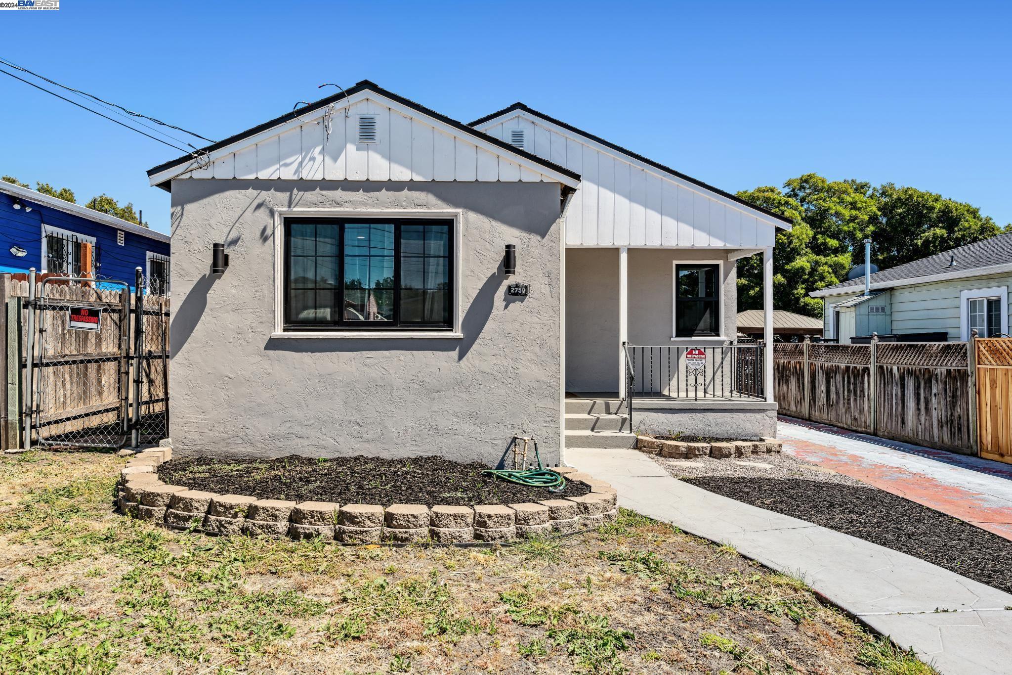 2750 106Th Ave, Oakland, California 94605, 2 Bedrooms Bedrooms, 5 Rooms Rooms,1 BathroomBathrooms,Residential,For Sale,2750 106Th Ave,41073050