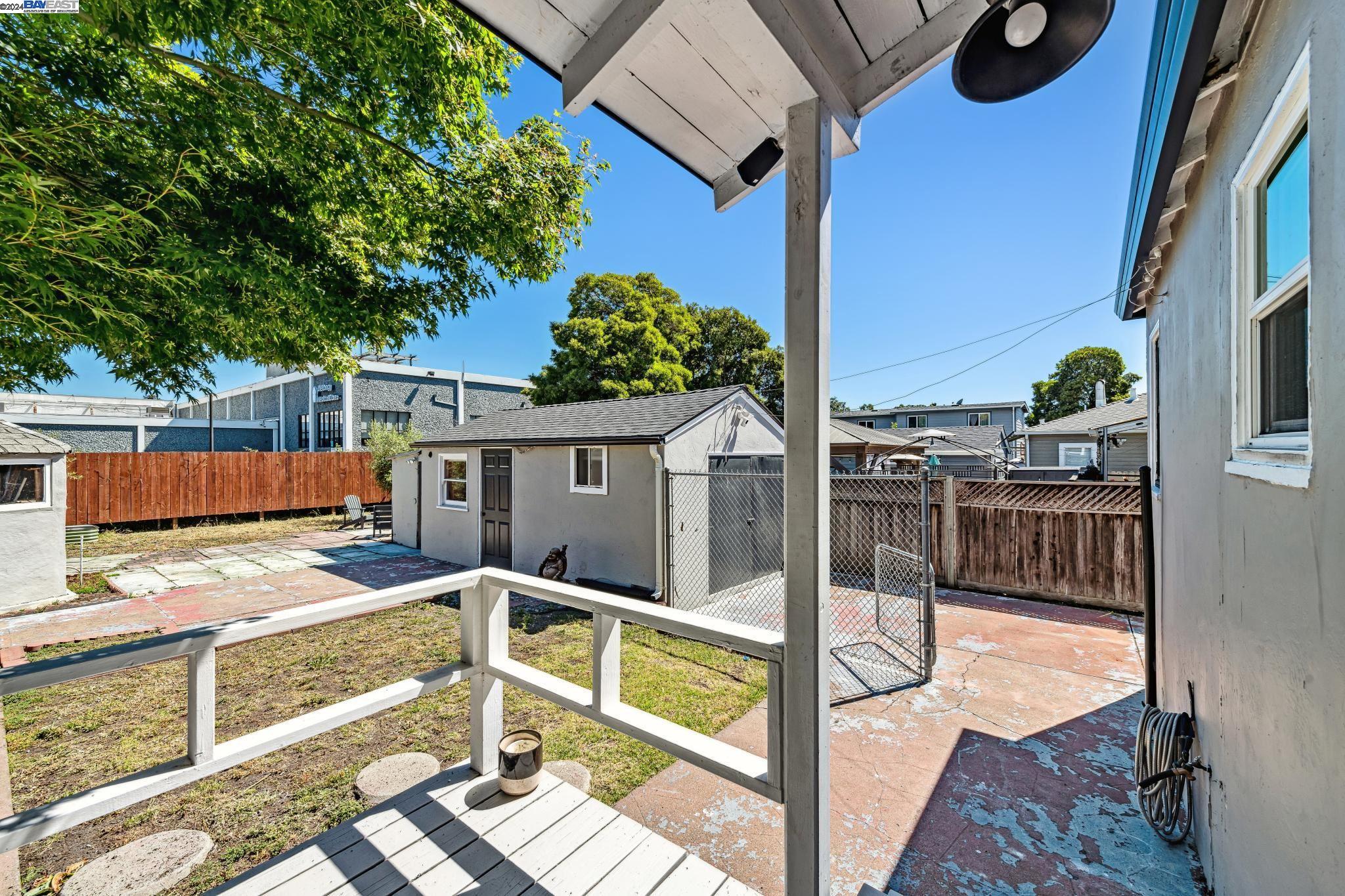 2750 106Th Ave, Oakland, California 94605, 2 Bedrooms Bedrooms, 5 Rooms Rooms,1 BathroomBathrooms,Residential,For Sale,2750 106Th Ave,41073050