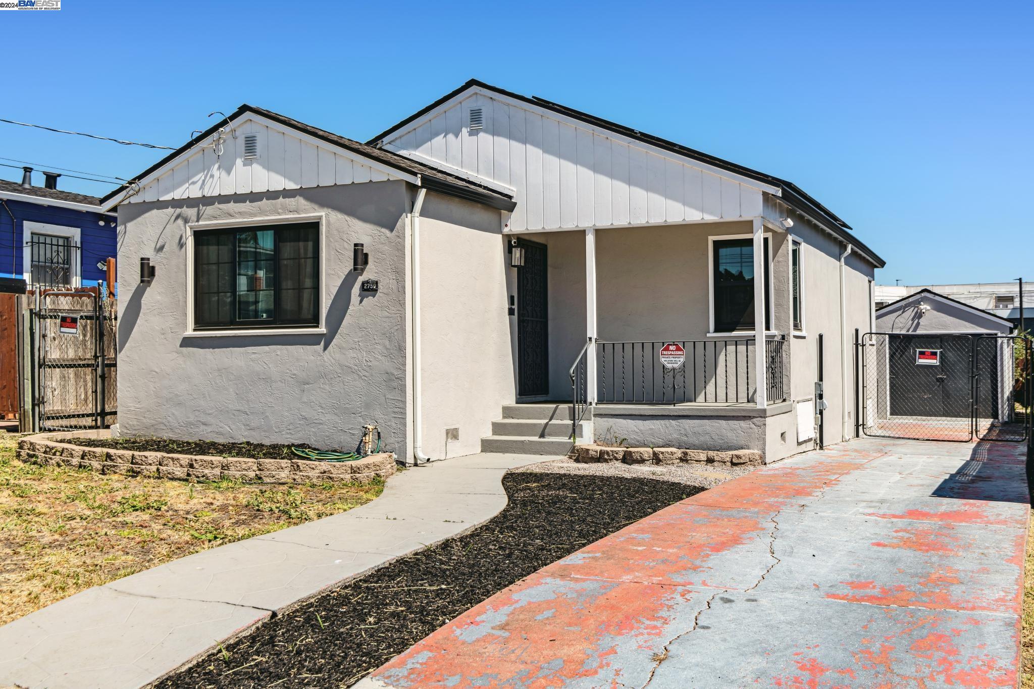 2750 106Th Ave, Oakland, California 94605, 2 Bedrooms Bedrooms, 5 Rooms Rooms,1 BathroomBathrooms,Residential,For Sale,2750 106Th Ave,41073050