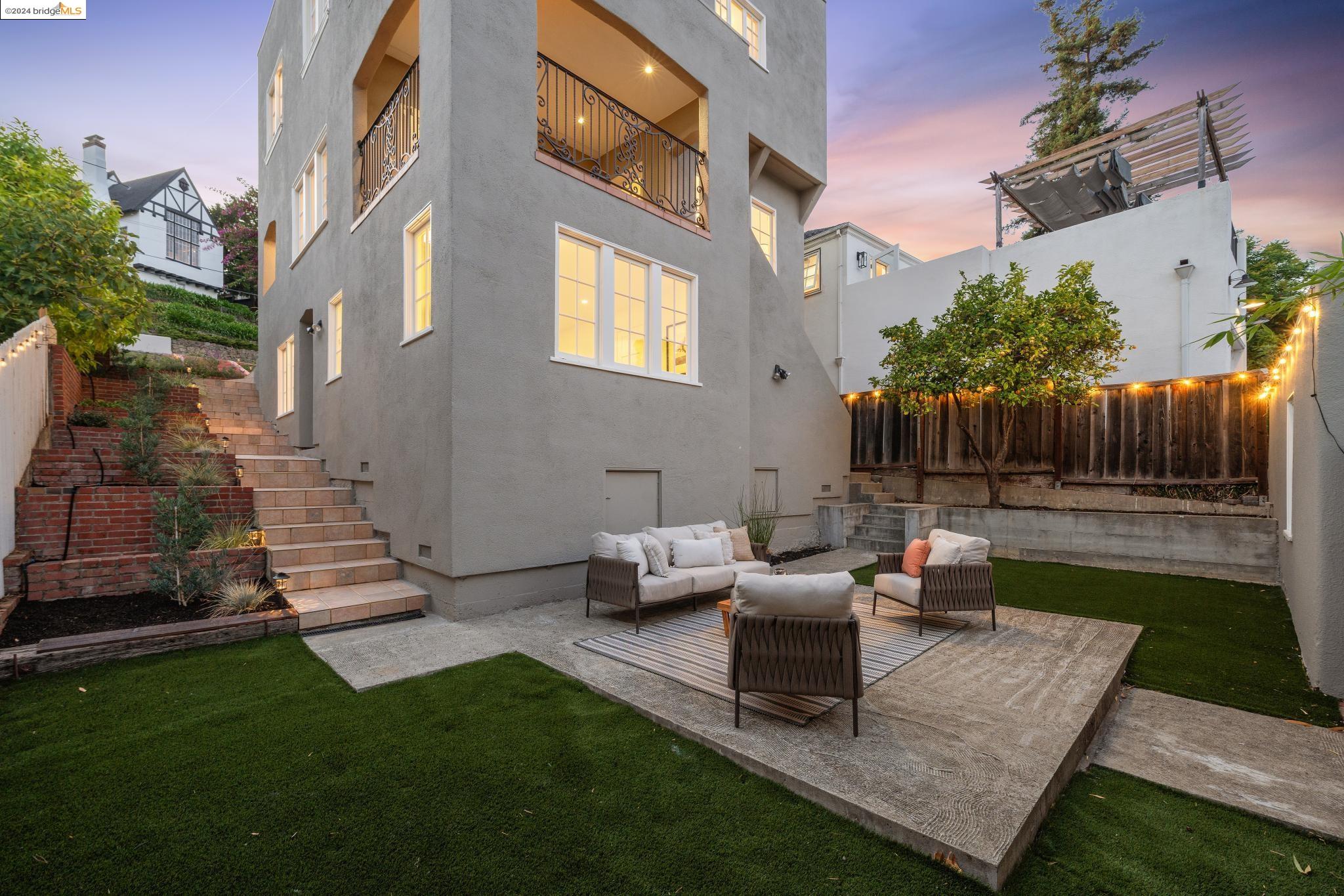 1070 Winsor Ave