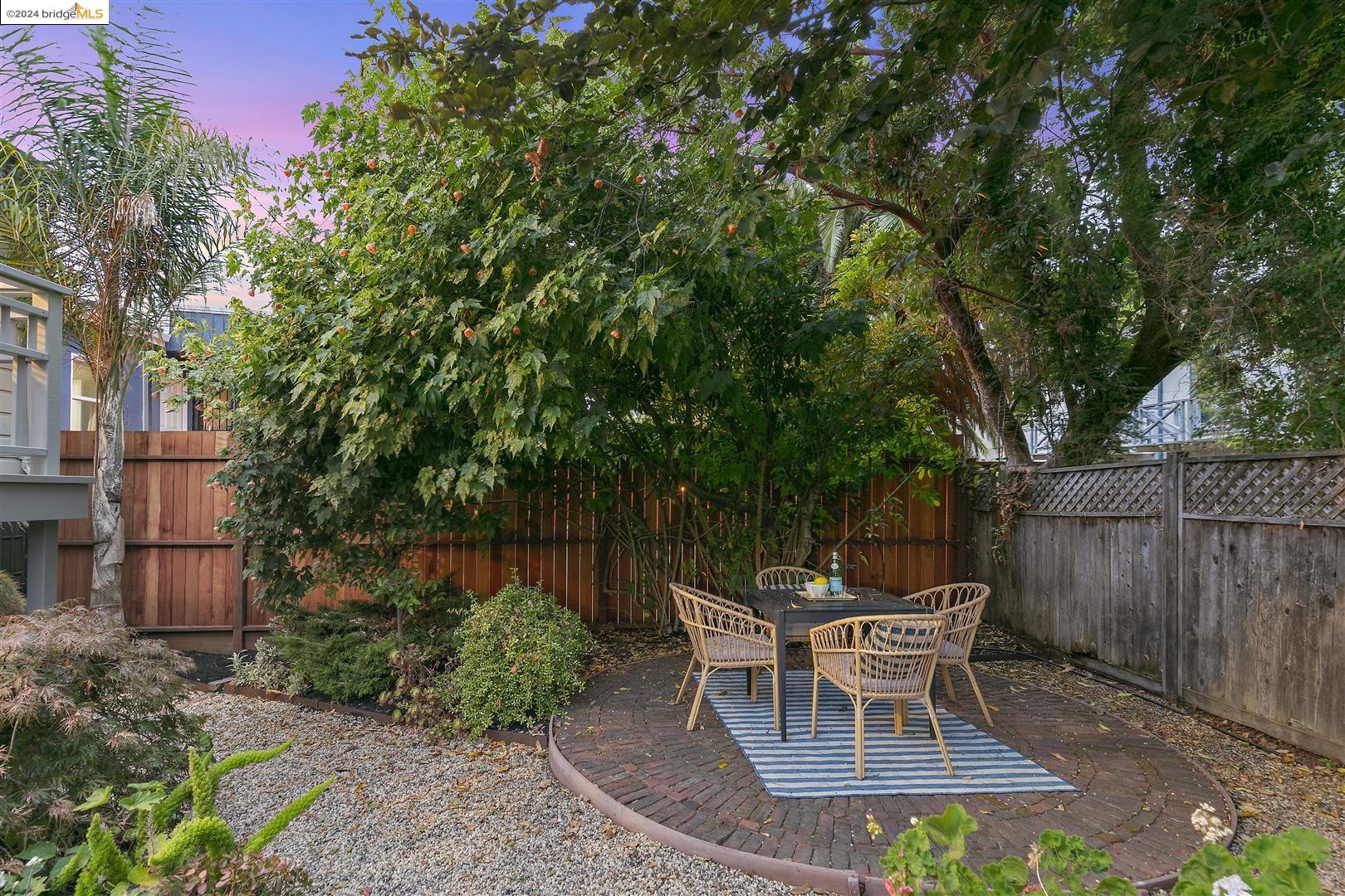 Detail Gallery Image 36 of 41 For 546 45th St, Oakland,  CA 94609 - 3 Beds | 1 Baths