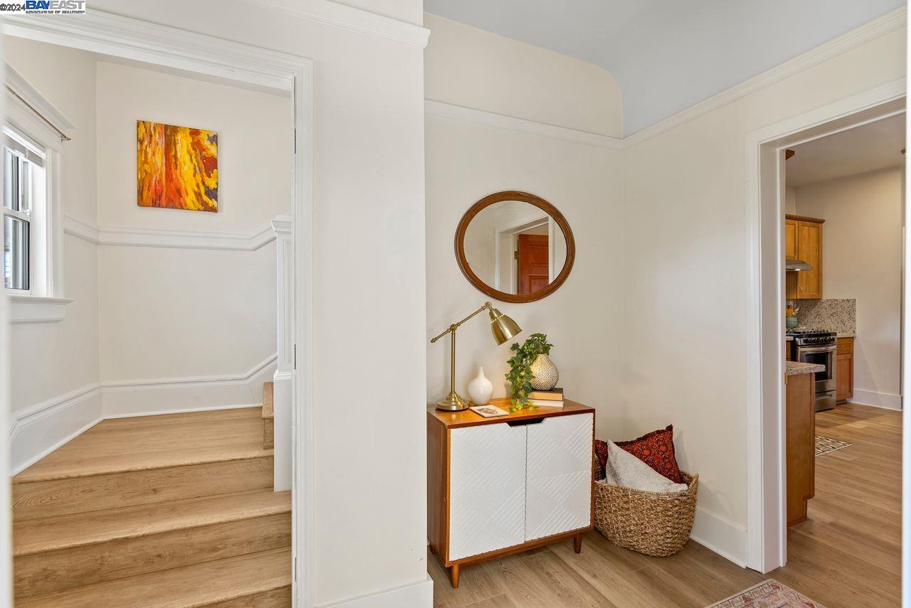 Detail Gallery Image 24 of 47 For 1206 E 23rd Street, Oakland,  CA 94606 - 4 Beds | 3/1 Baths