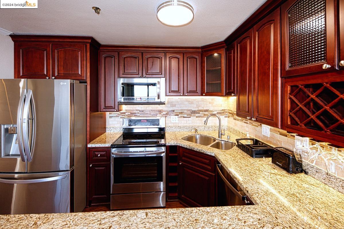 Photo #5: 41073139 Listing 
