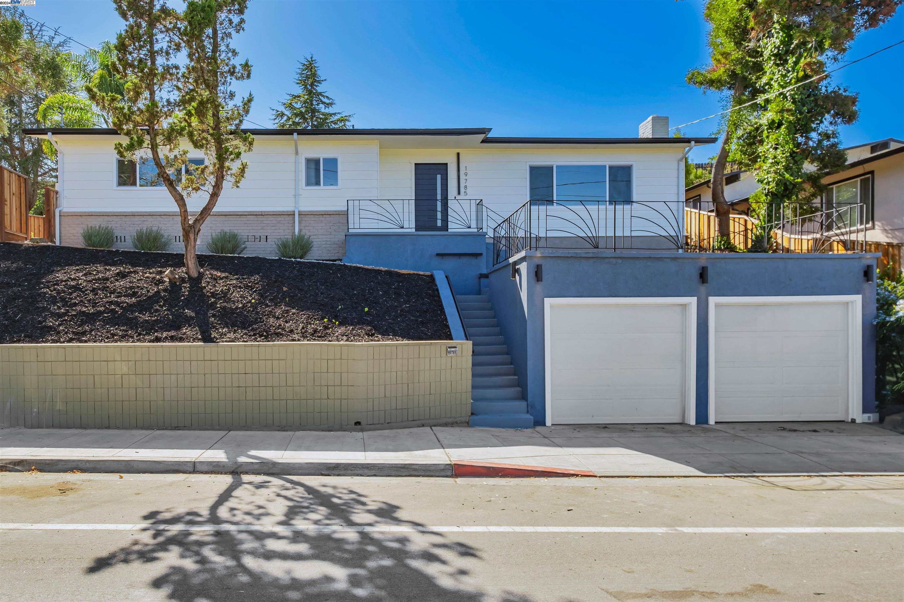 Detail Gallery Image 1 of 1 For 19785 Stanton Ave, Castro Valley,  CA 94546 - 3 Beds | 2 Baths
