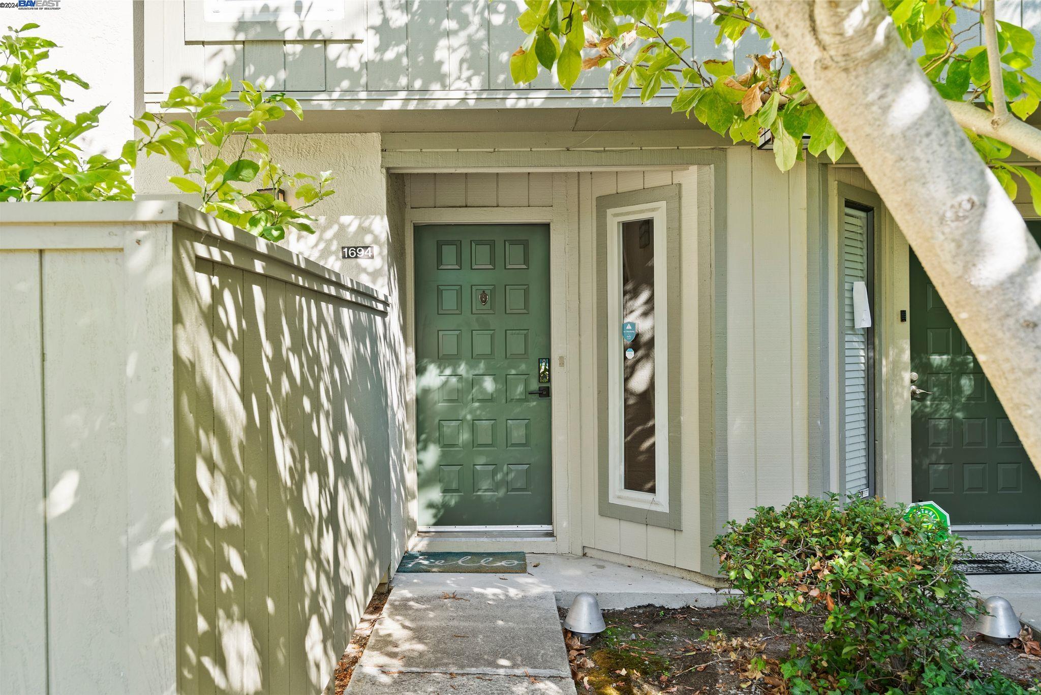 Detail Gallery Image 1 of 1 For 1694 Parkside Dr, Walnut Creek,  CA 94597 - 2 Beds | 2/1 Baths