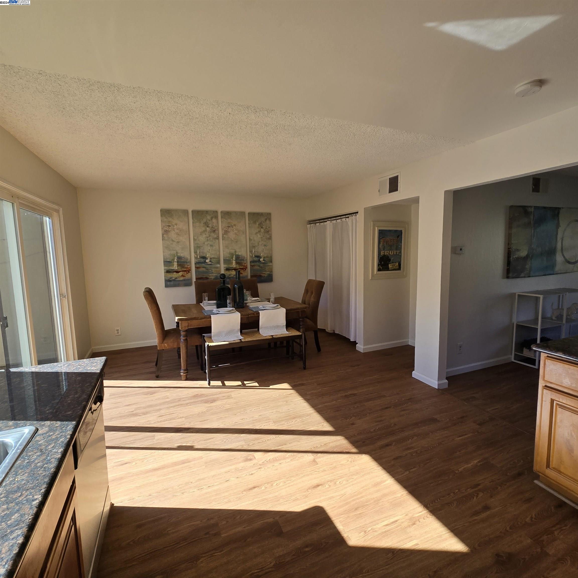 Photo #5: 41073224 Listing 