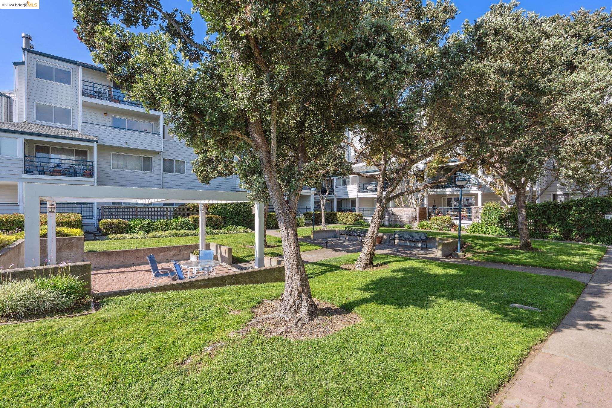 Photo #4: 41073228 Listing 
