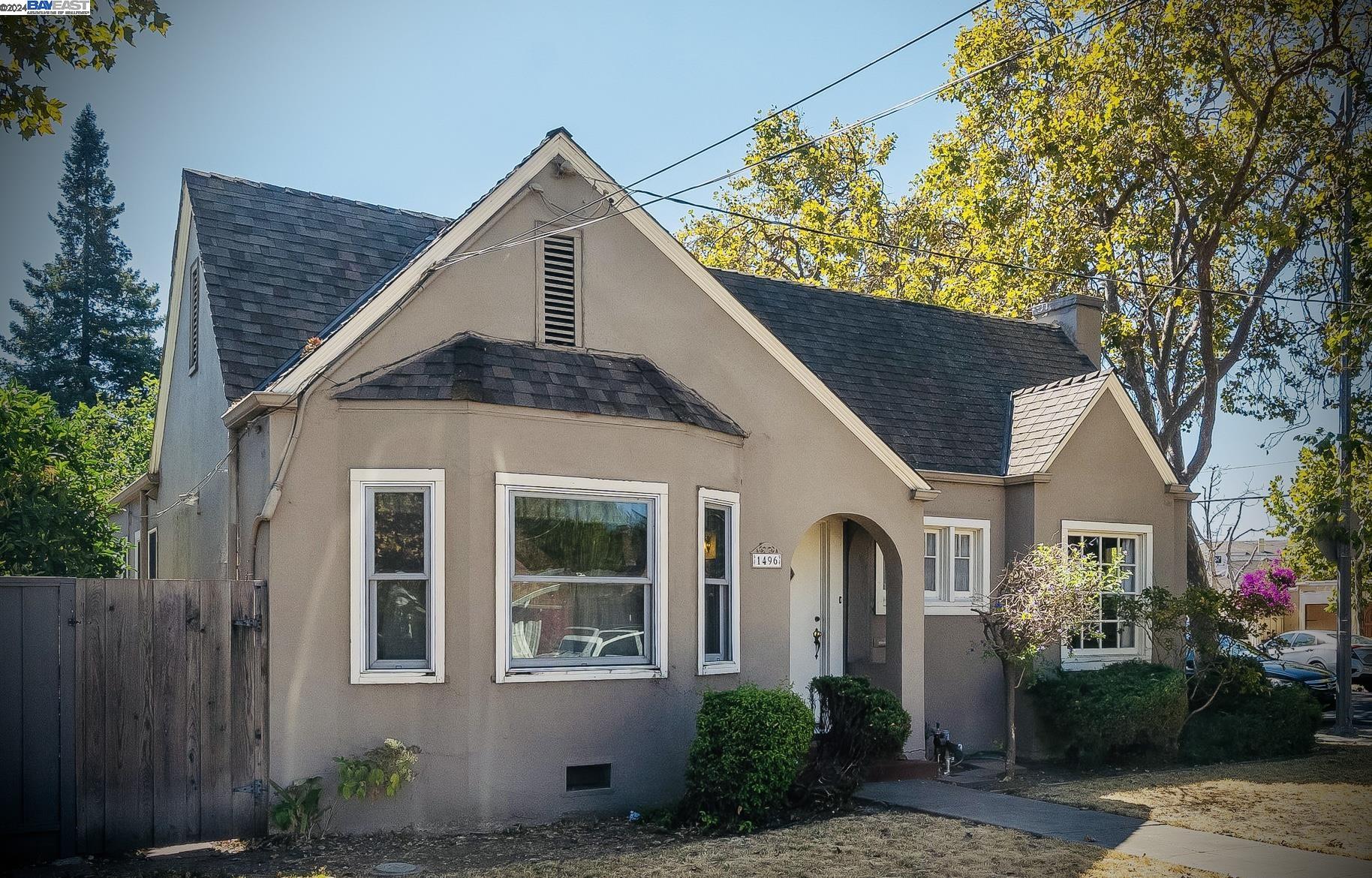 Detail Gallery Image 1 of 1 For 1496 Sierra Ave, San Jose,  CA 95126 - 2 Beds | 2 Baths